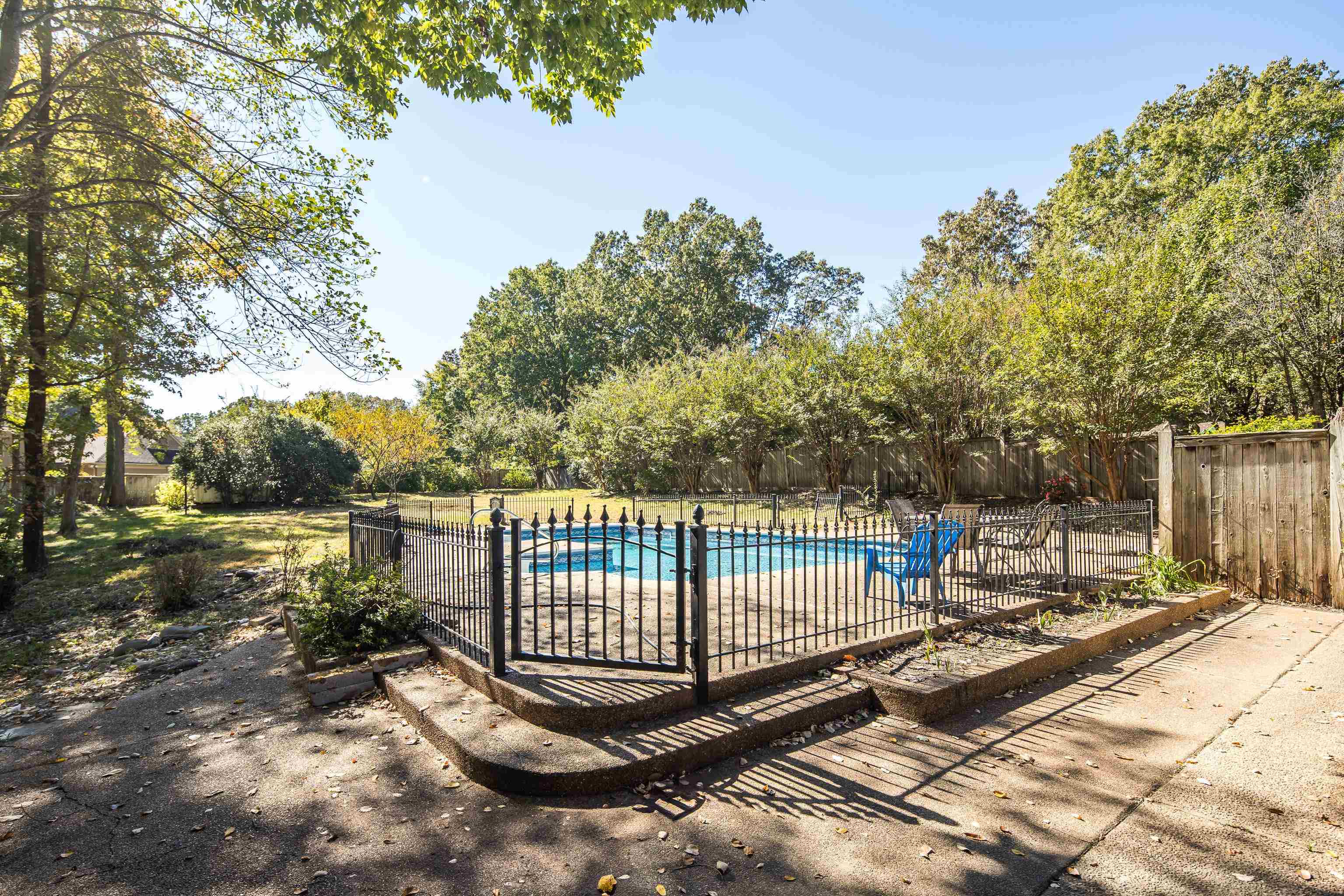 1 SUMMER GROVE RD