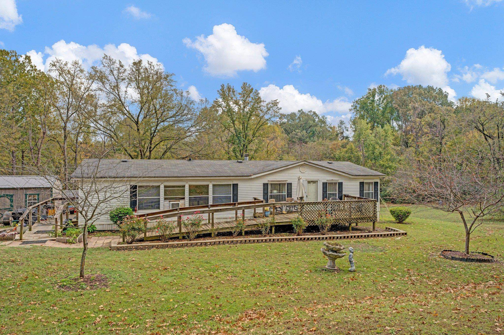 6170 RUST RD