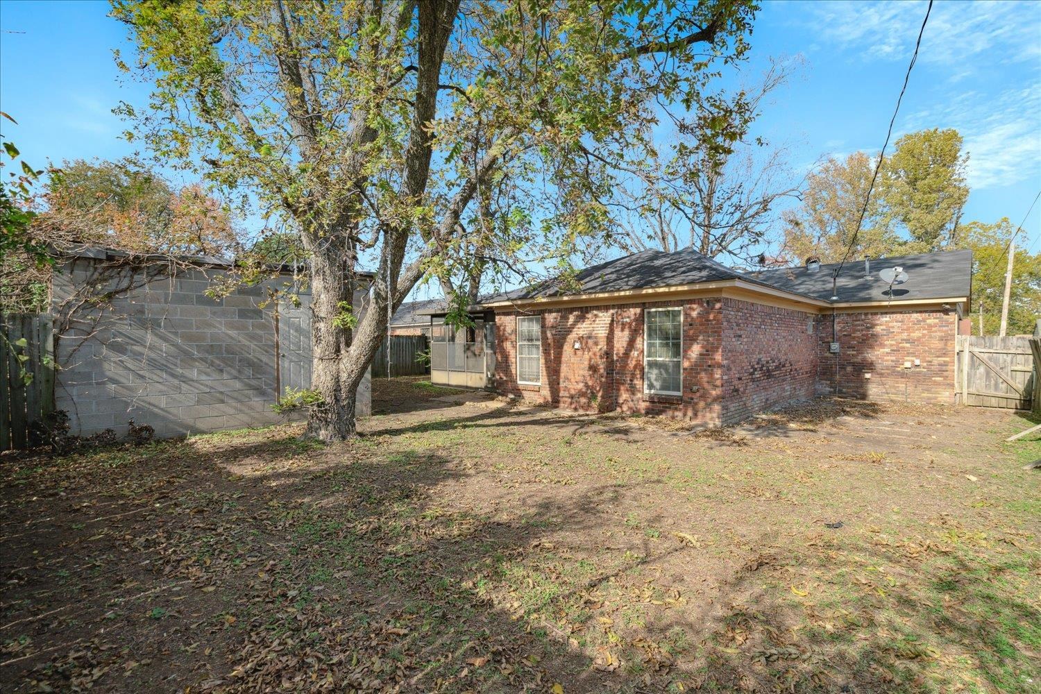 307 BURWOOD DR