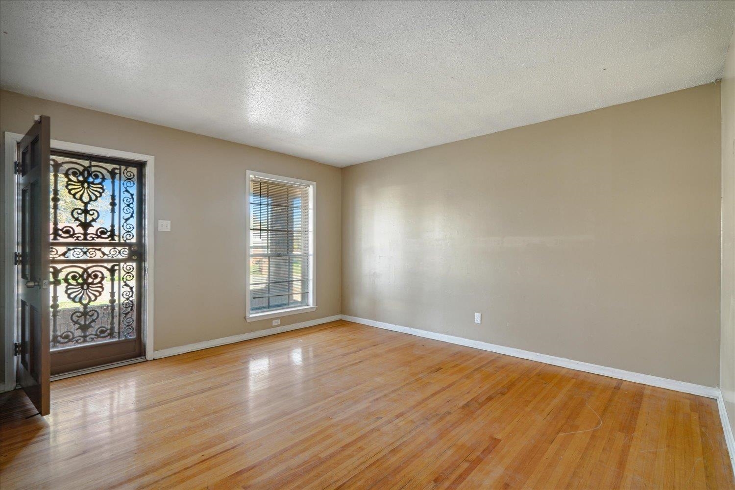 307 BURWOOD DR