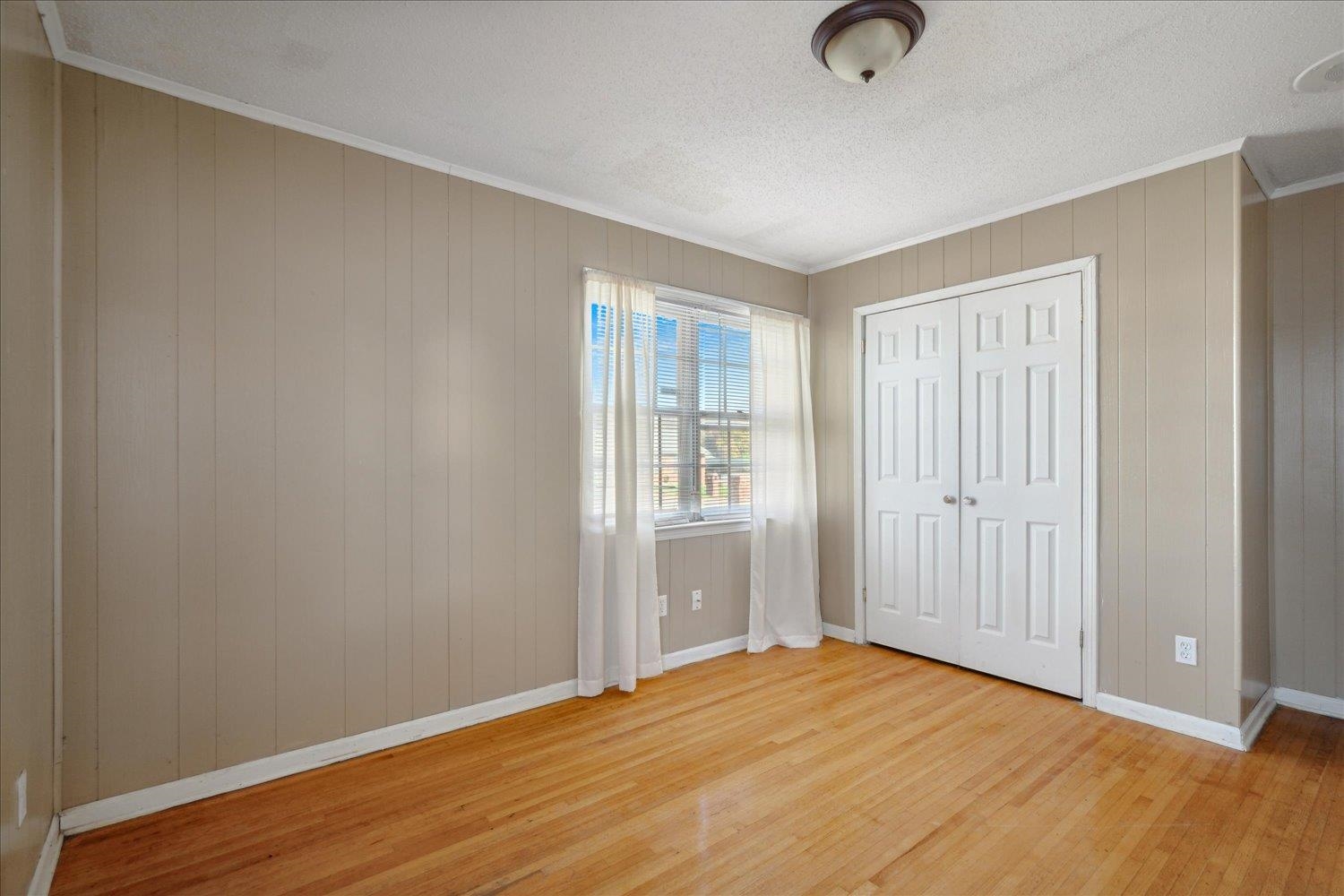 307 BURWOOD DR