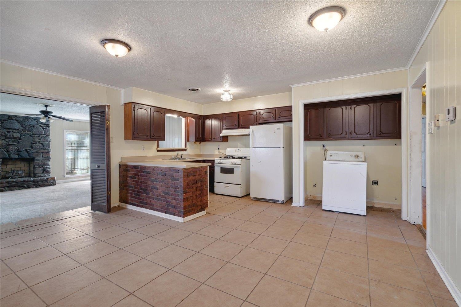 307 BURWOOD DR