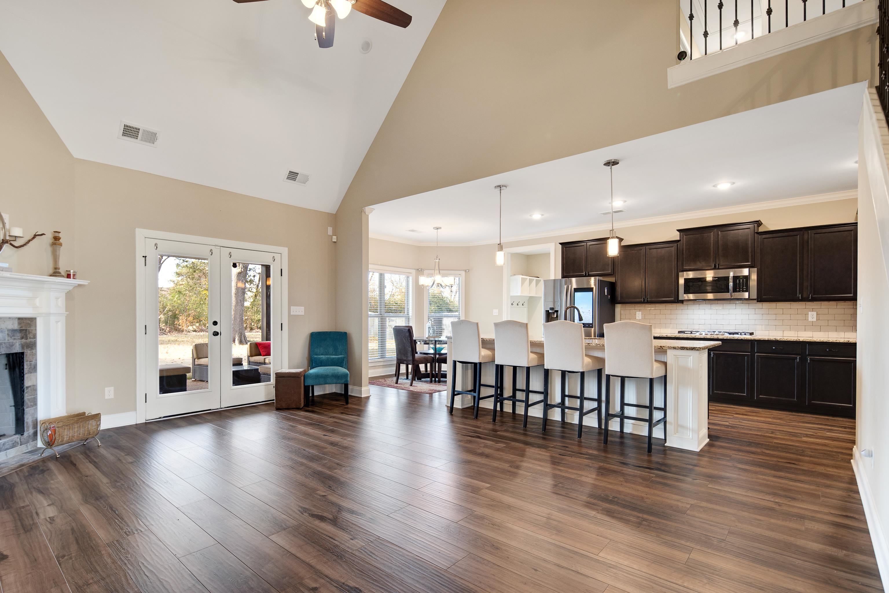 6307 LONGMIRE LOOP W