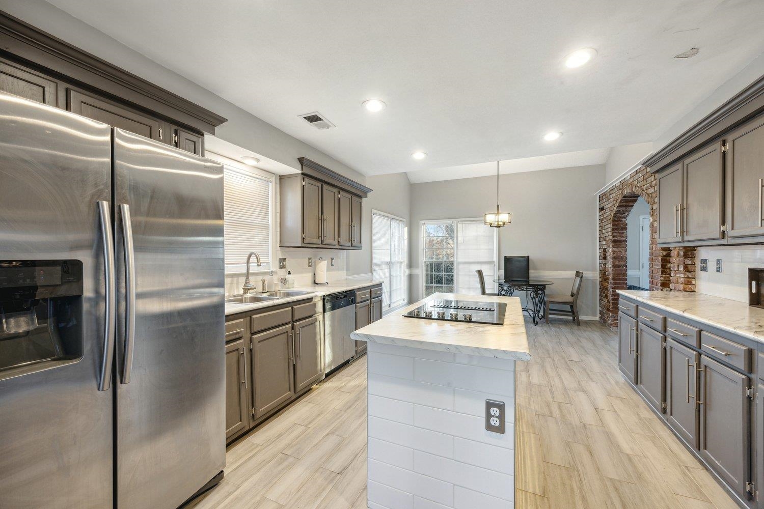 8747 WALNUT GROVE RD