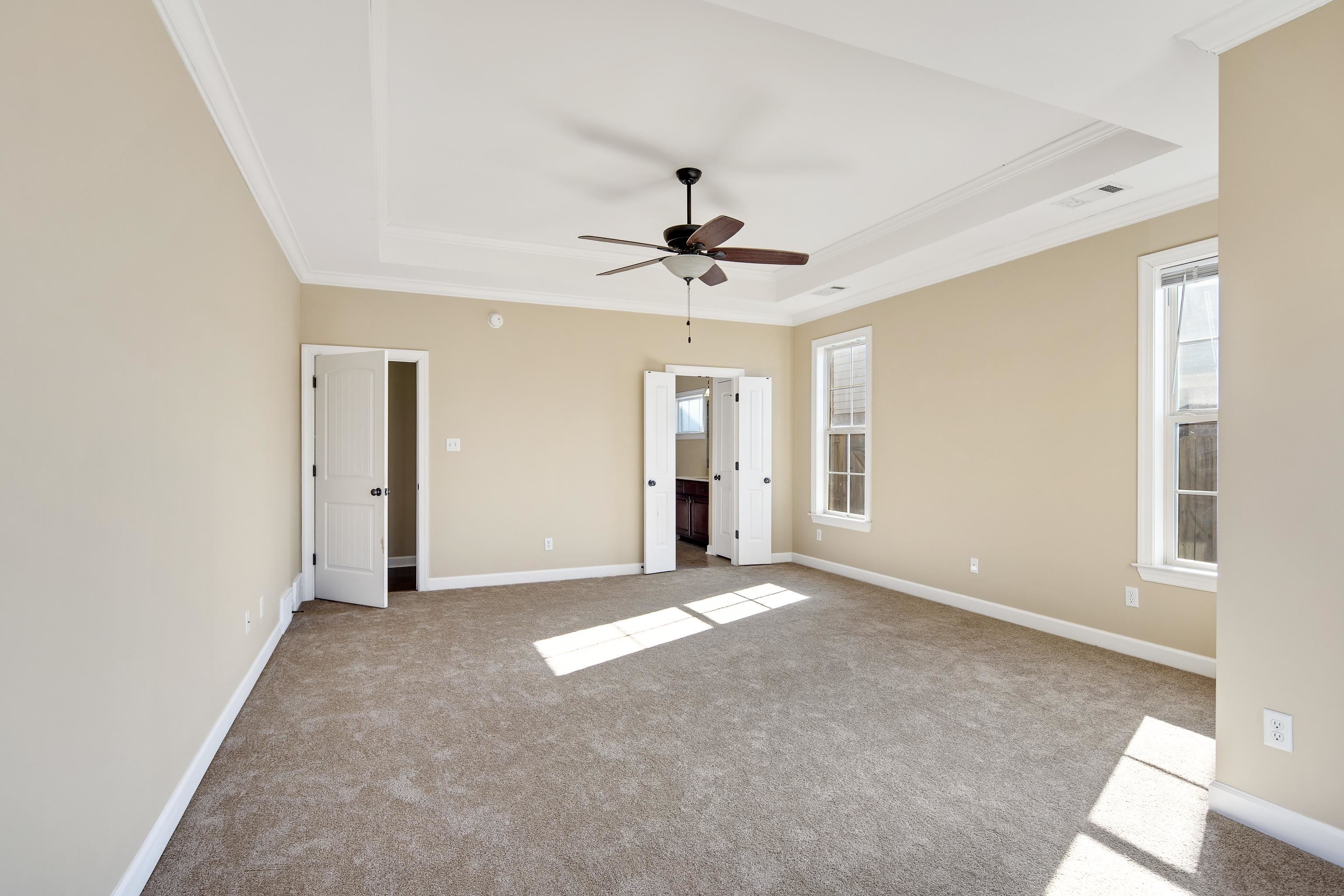 210 CROSS CREEK DR
