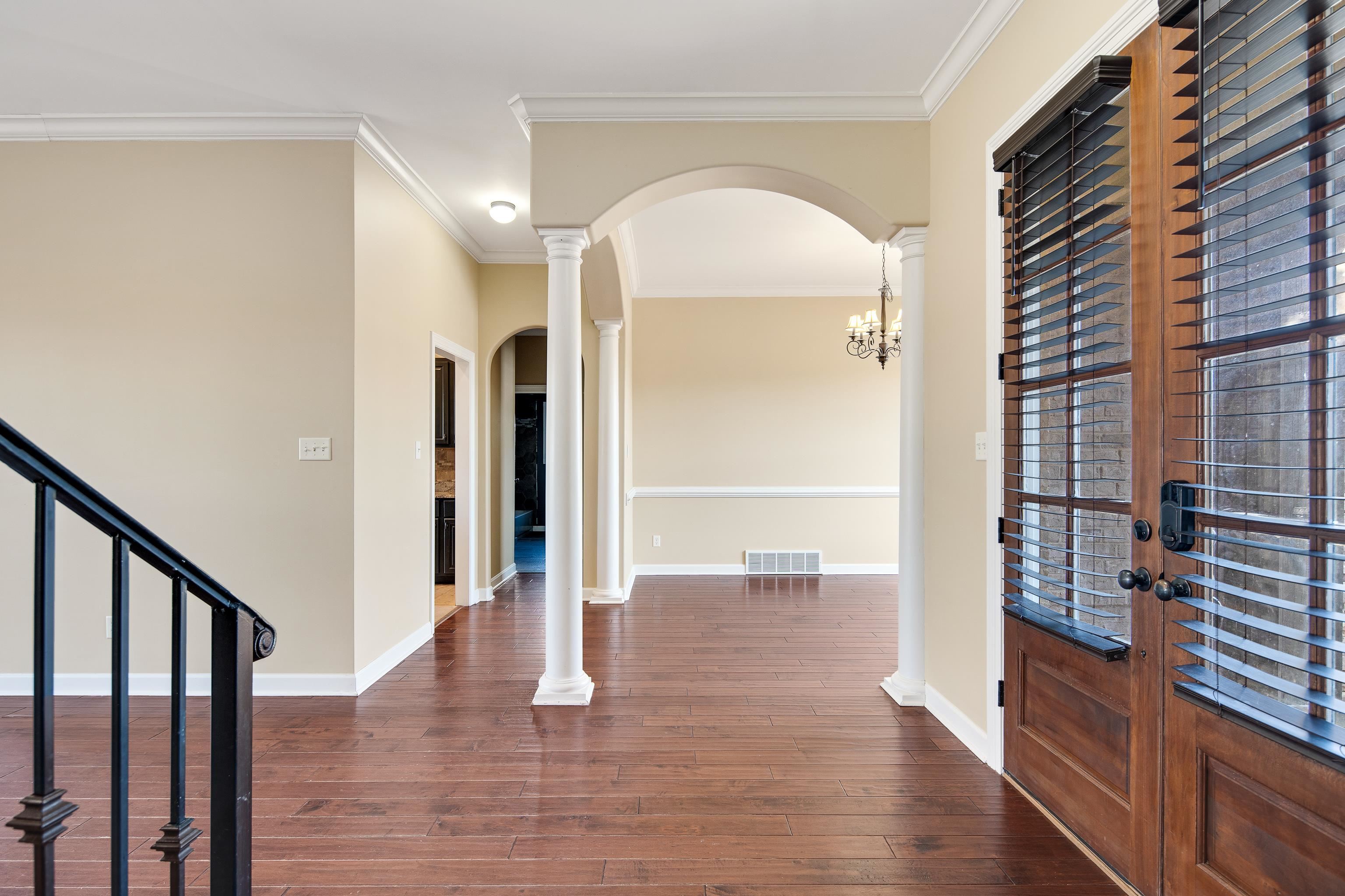 210 CROSS CREEK DR