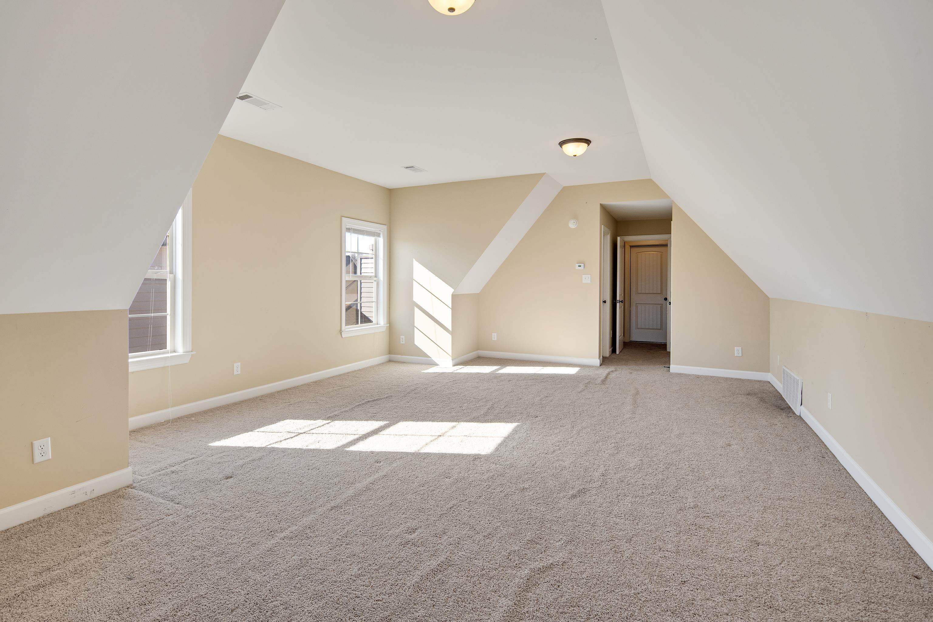 210 CROSS CREEK DR