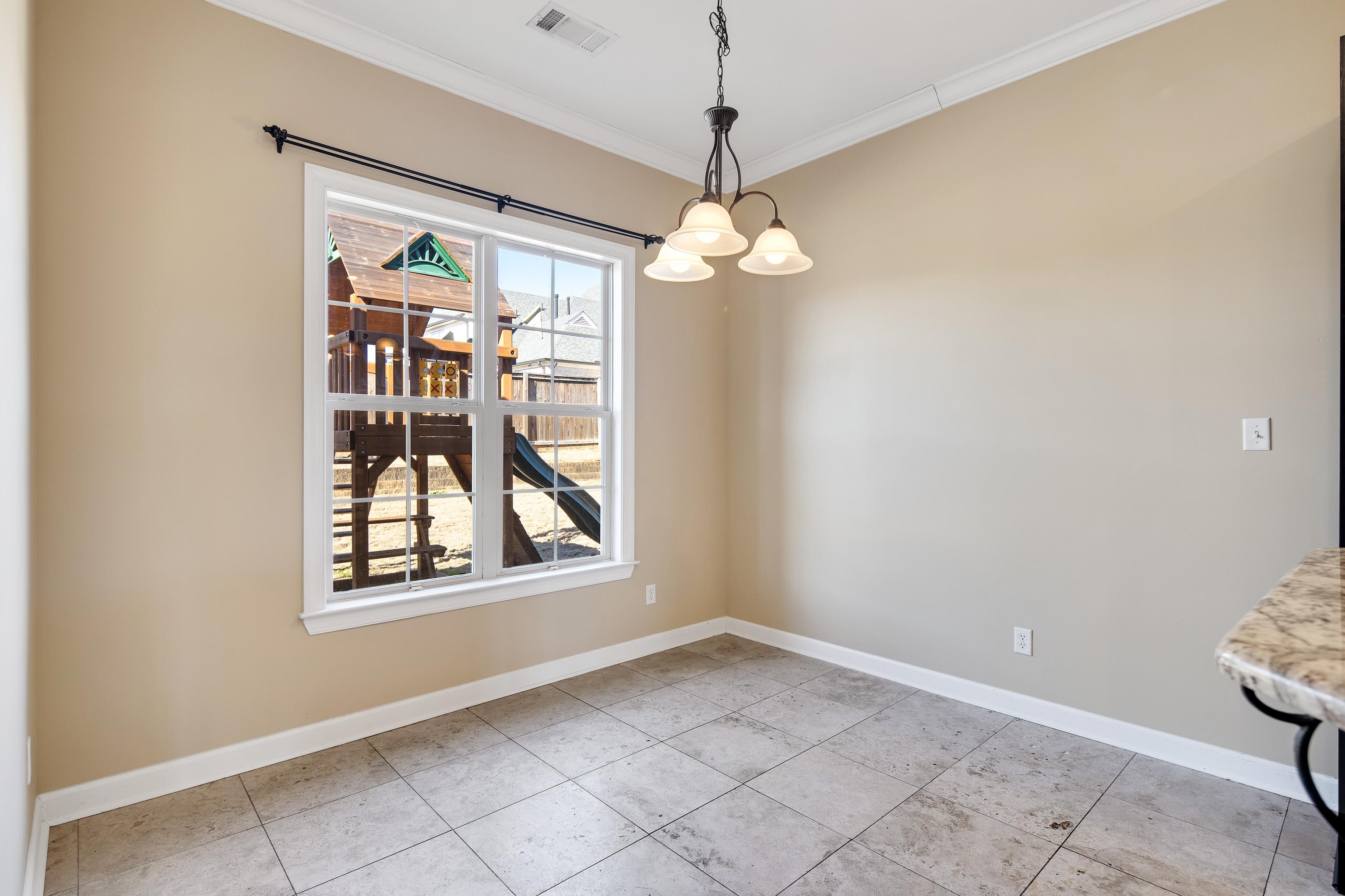 210 CROSS CREEK DR