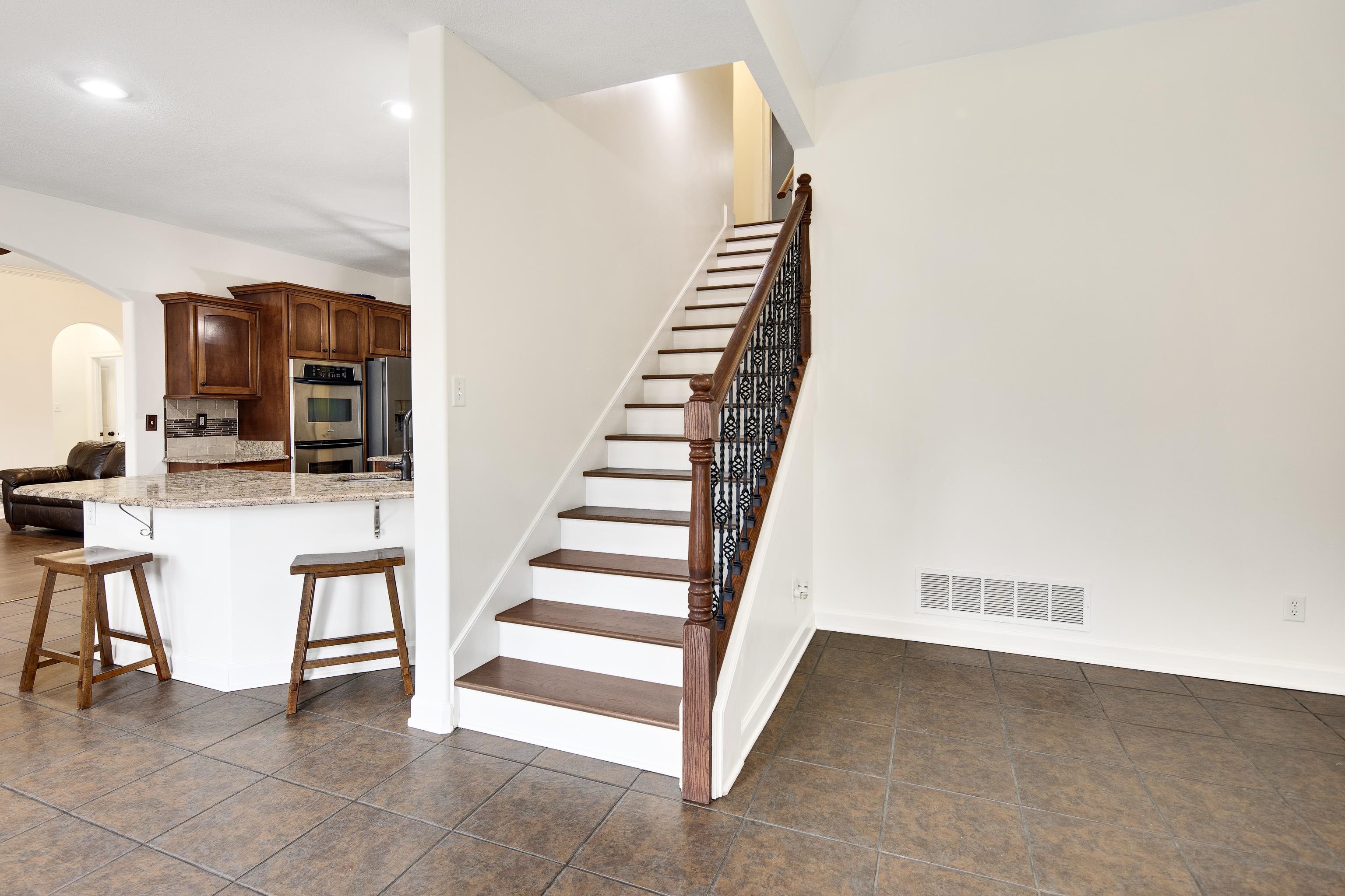 5363 CONIFER VIEW LN