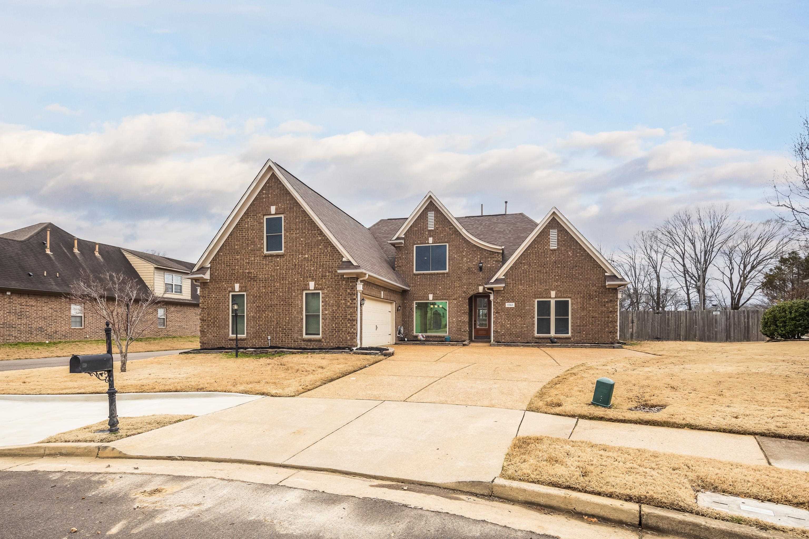 5363 CONIFER VIEW LN