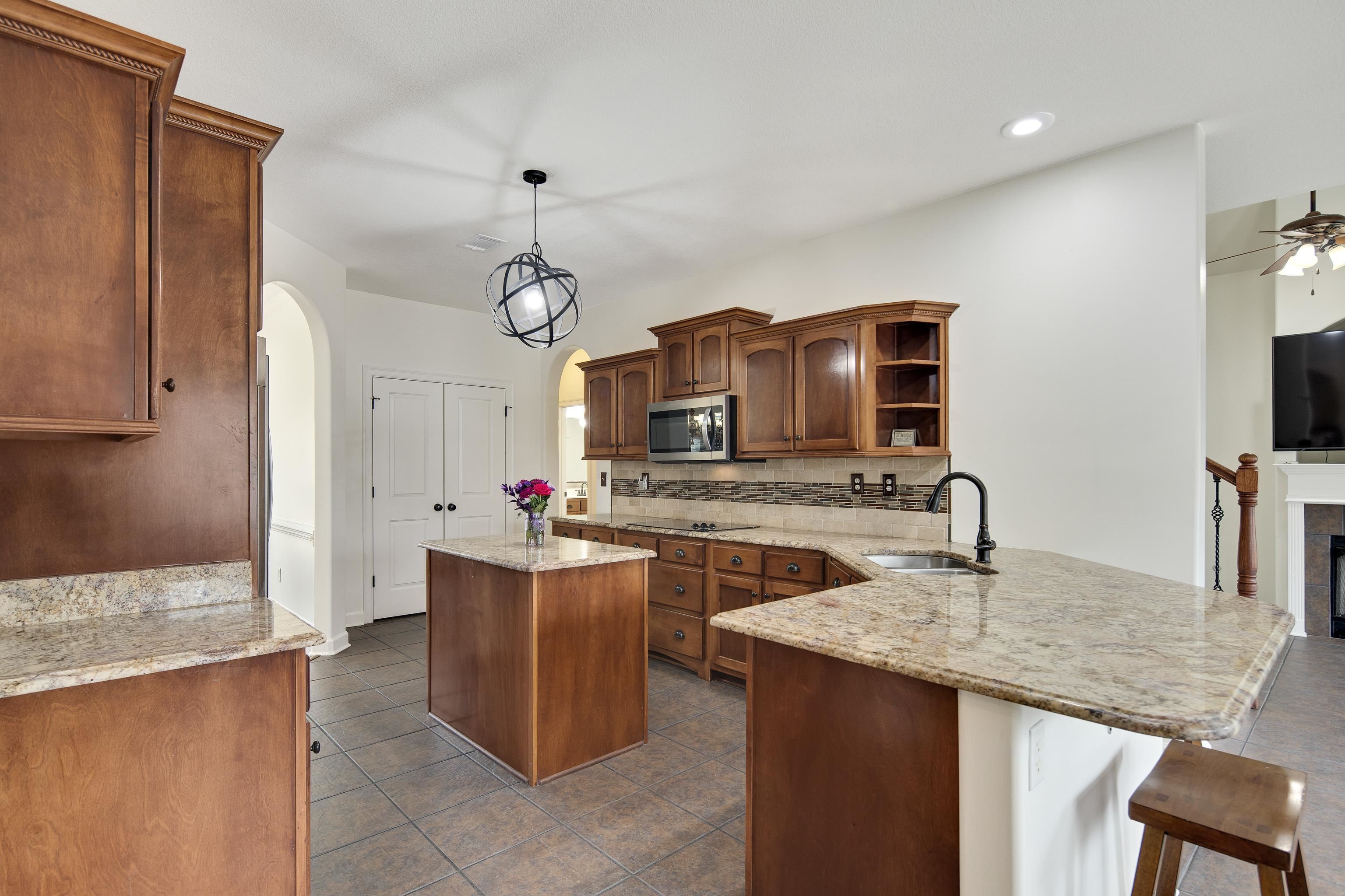 5363 CONIFER VIEW LN