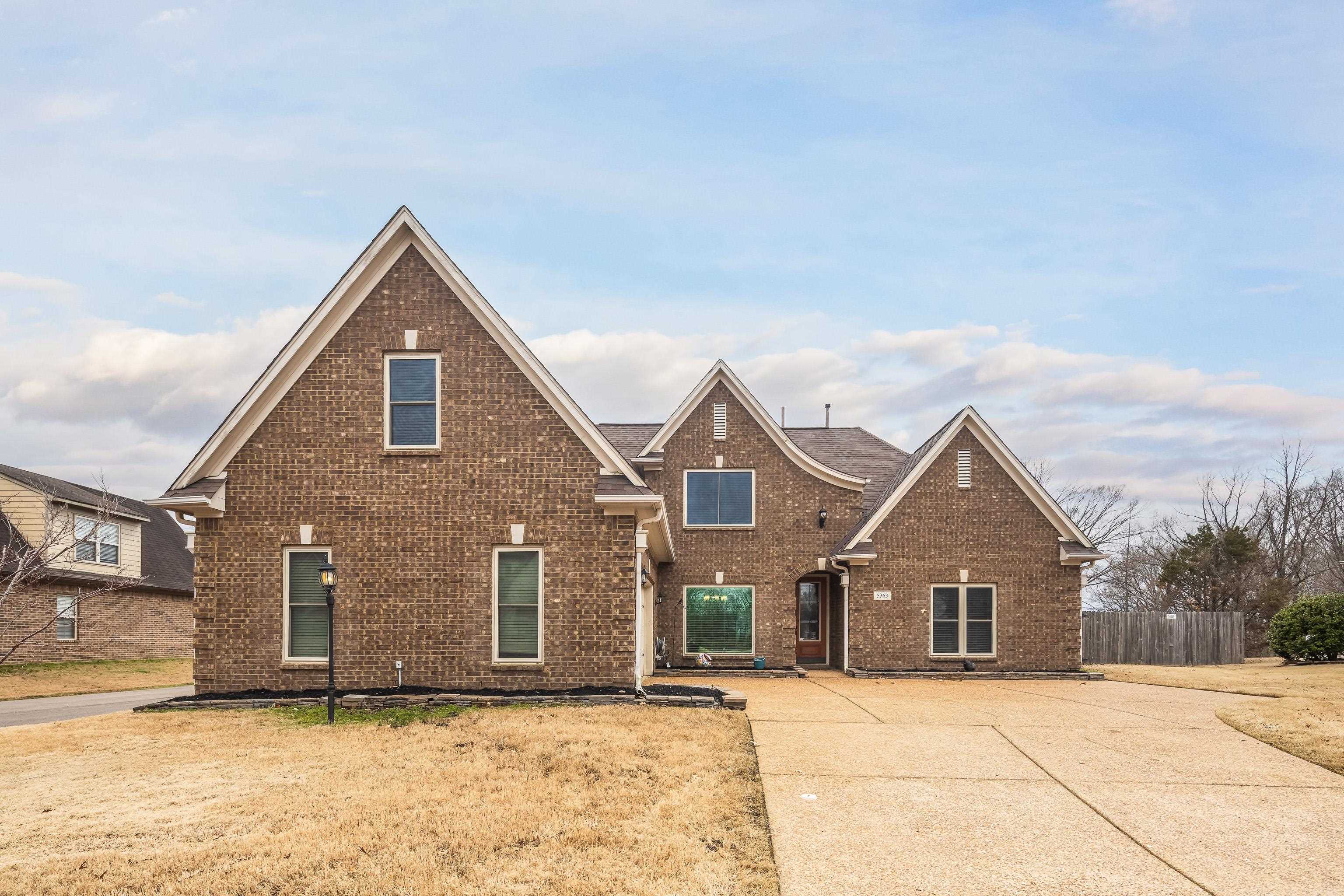 5363 CONIFER VIEW LN
