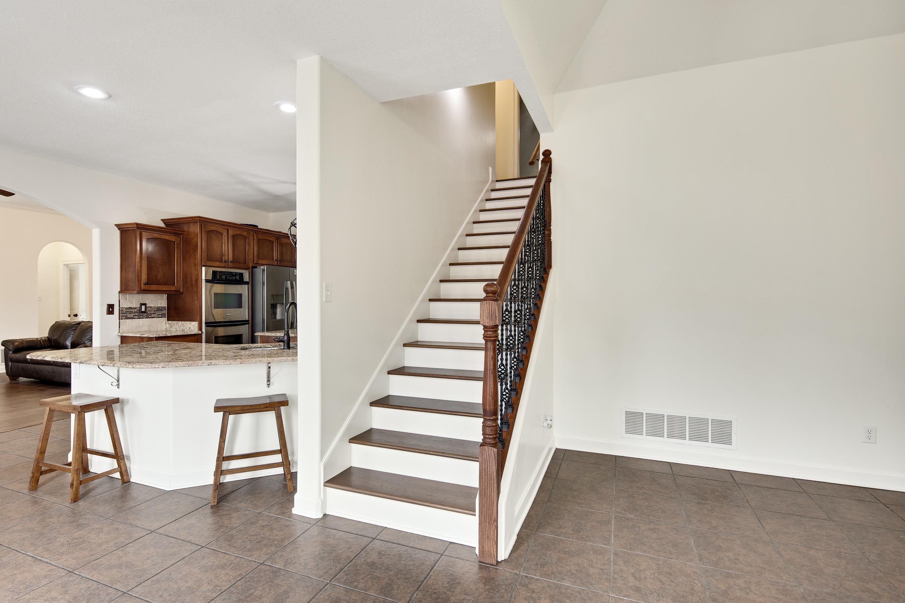 5363 CONIFER VIEW LN