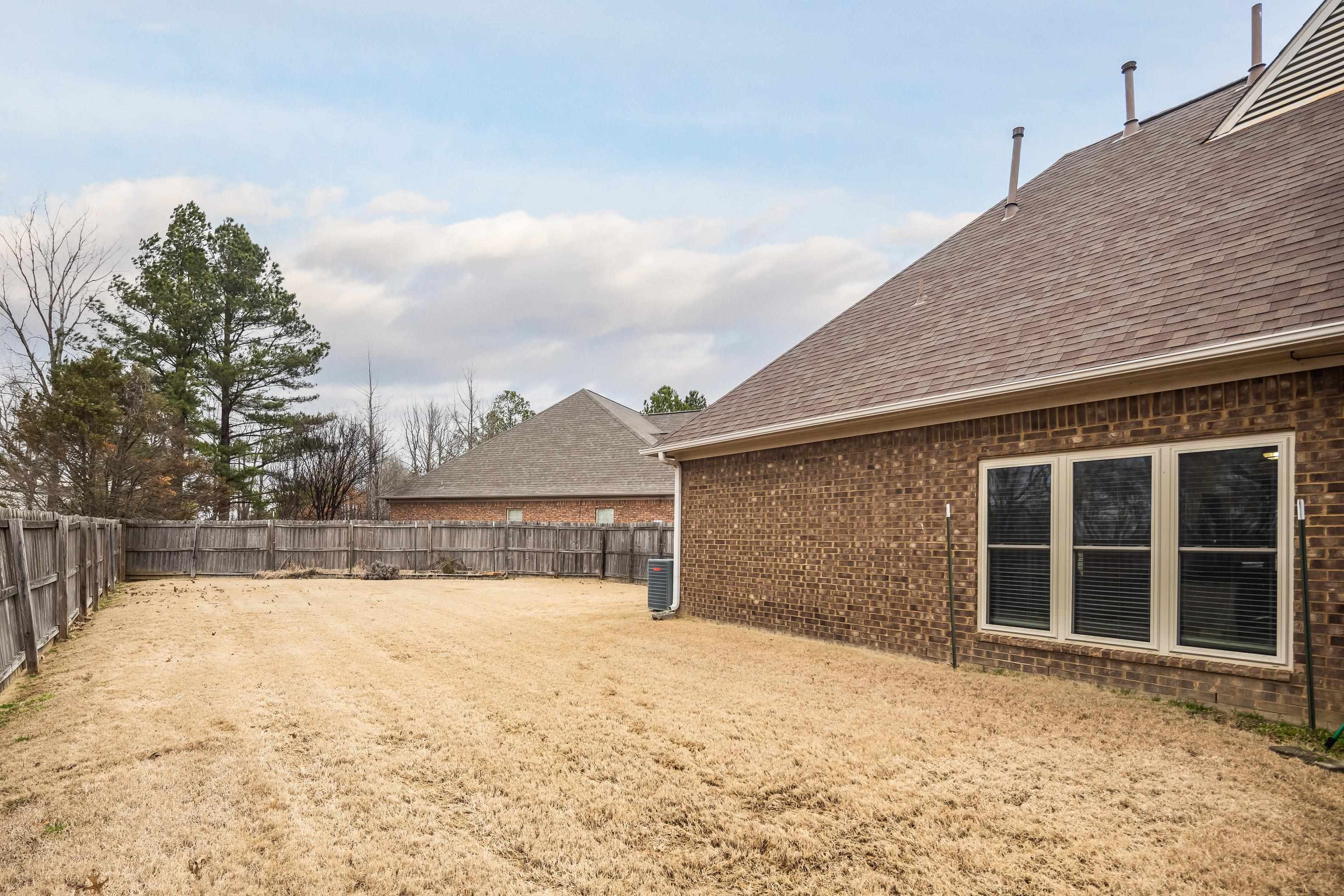 5363 CONIFER VIEW LN