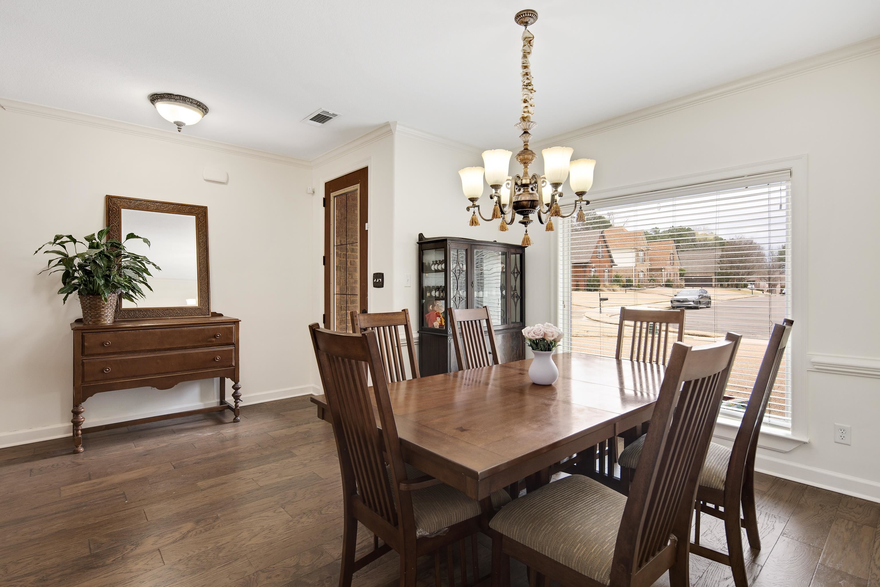 5363 CONIFER VIEW LN