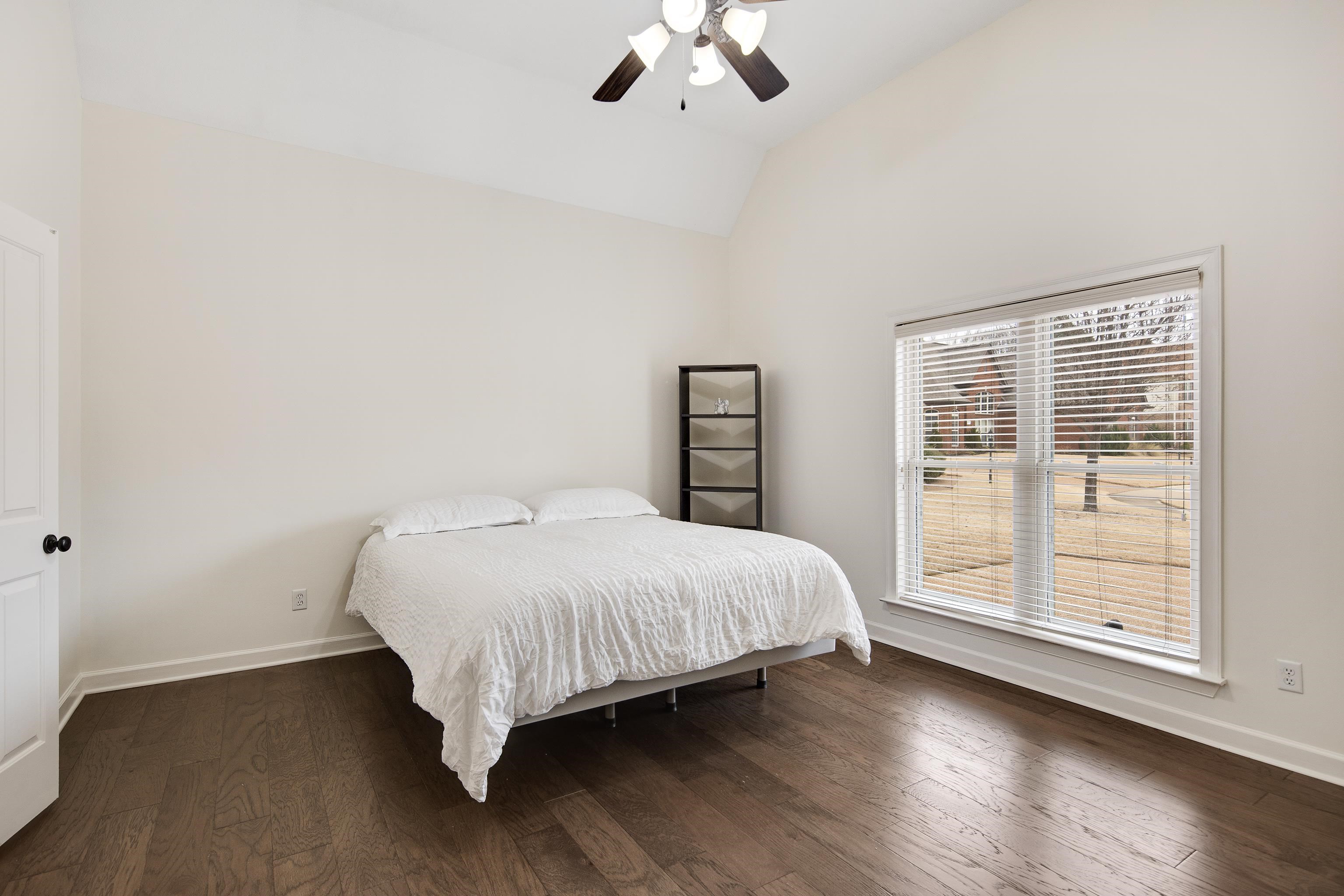 5363 CONIFER VIEW LN