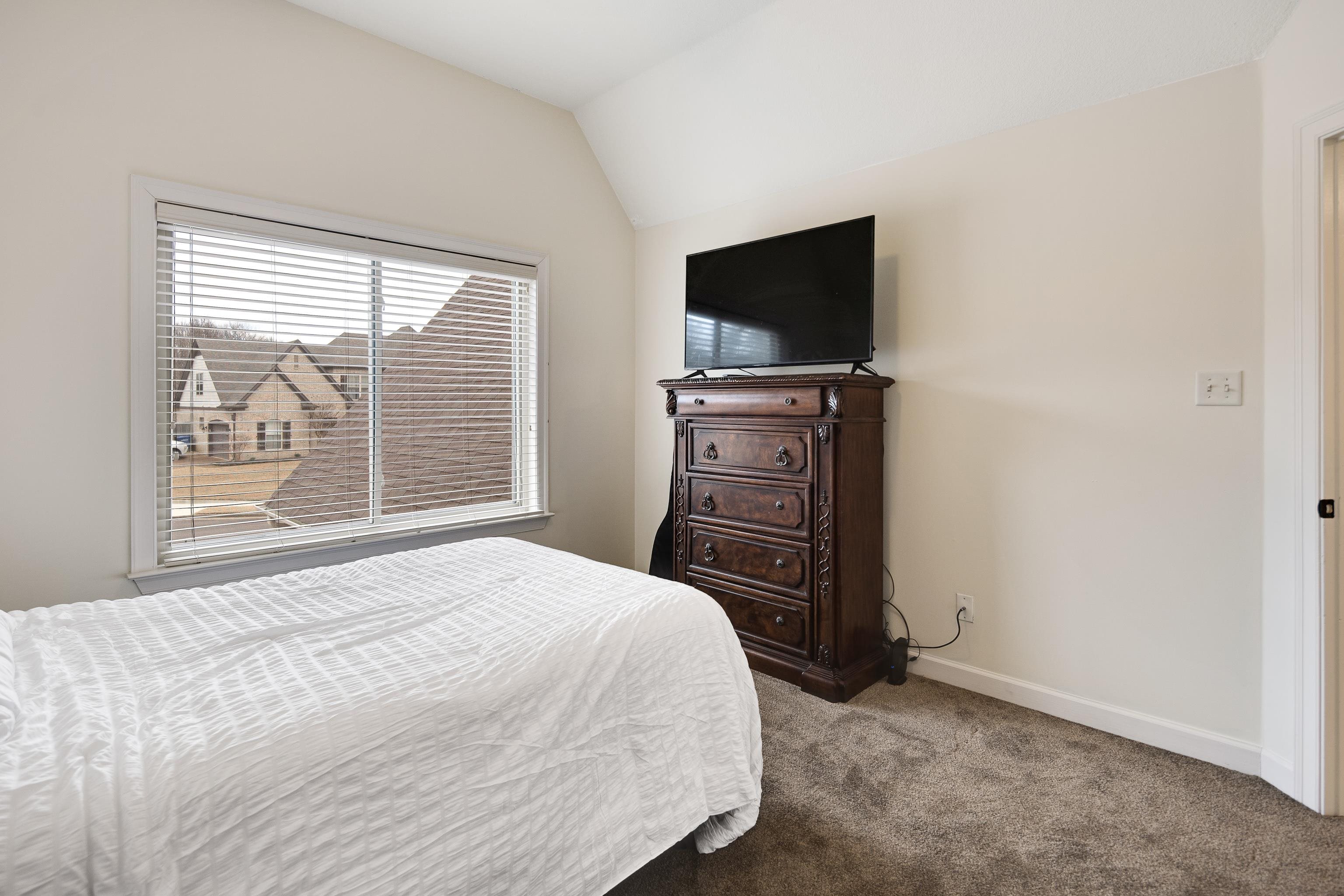 5363 CONIFER VIEW LN