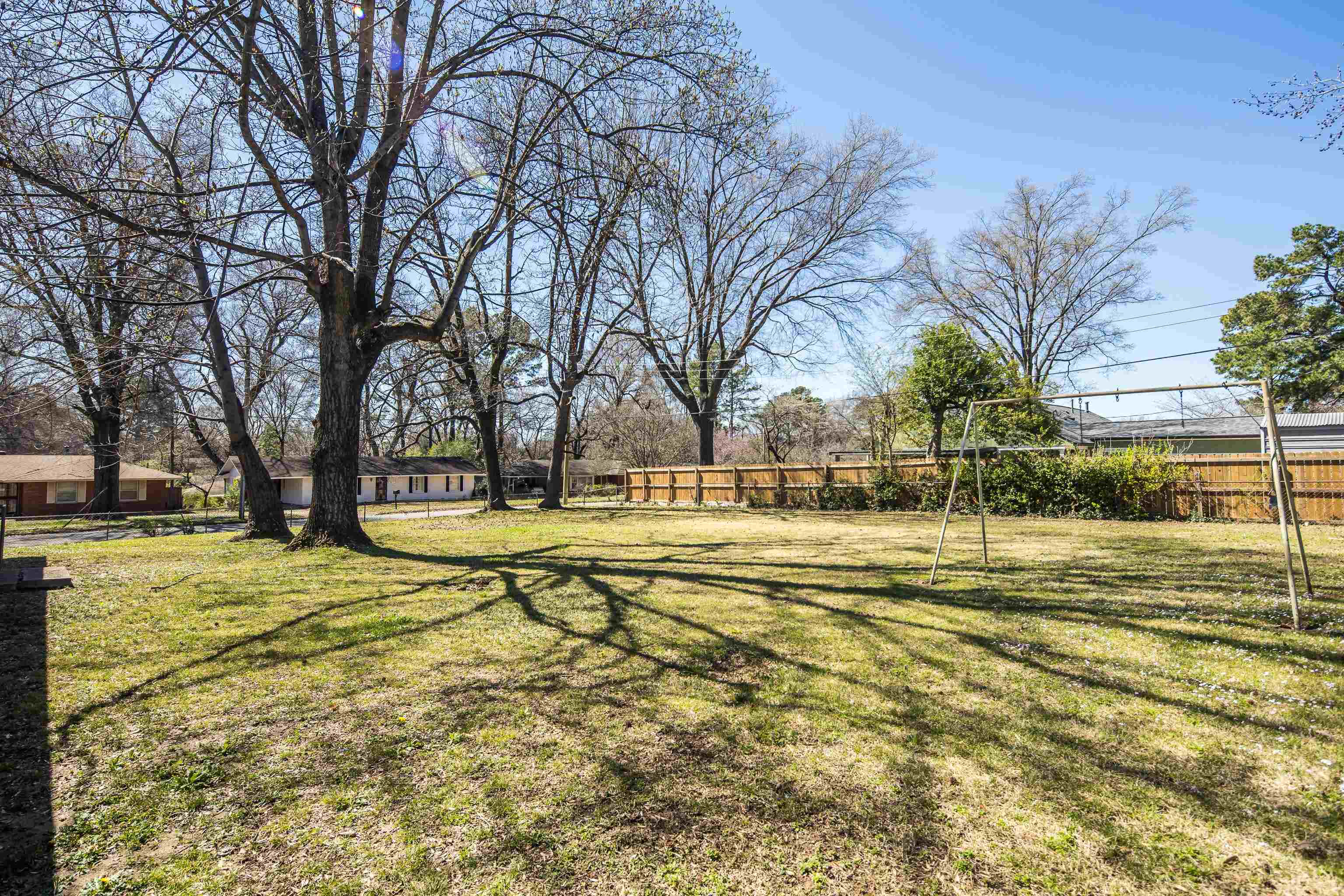 3847 MAULDEN DR