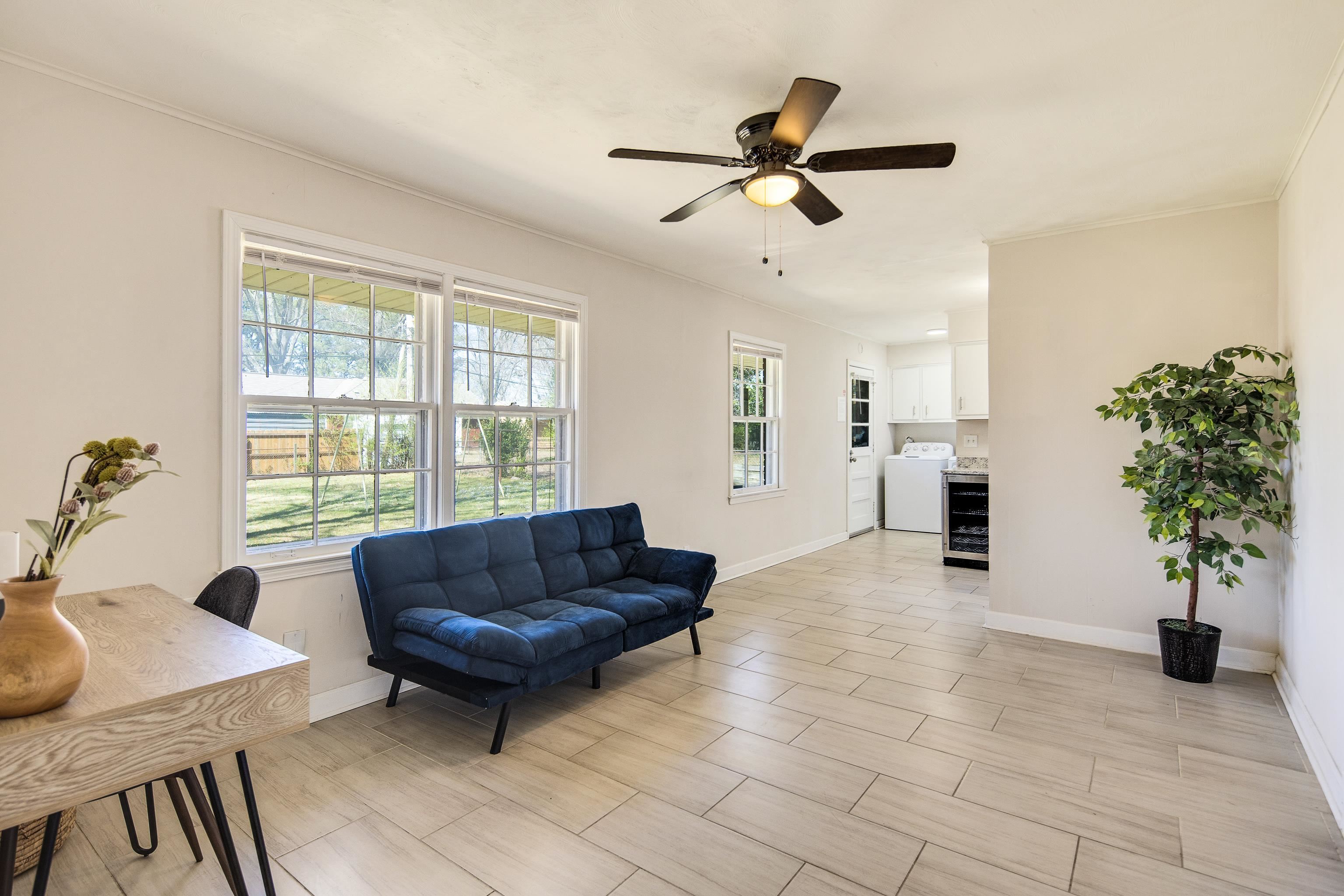 3847 MAULDEN DR