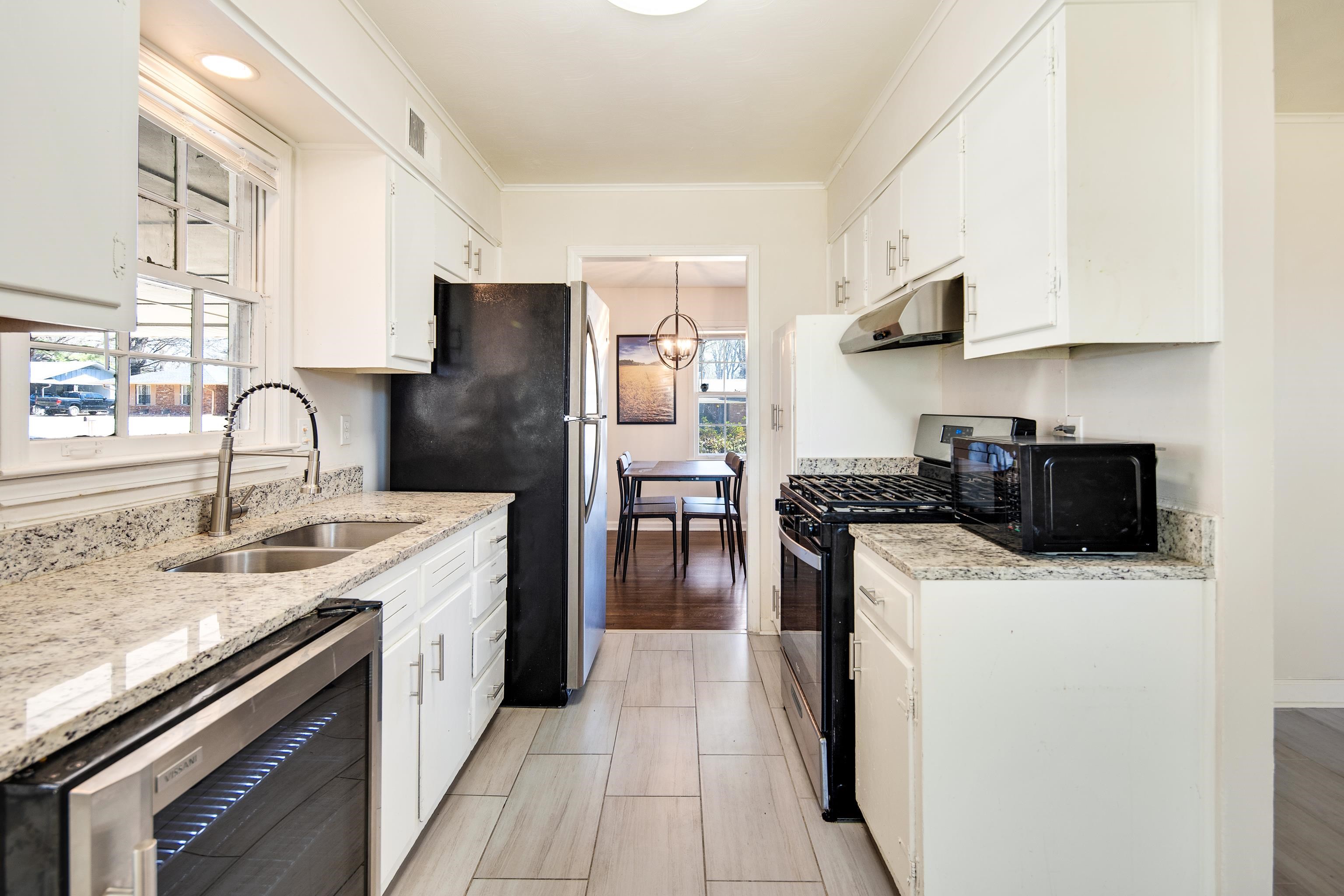 3847 MAULDEN DR