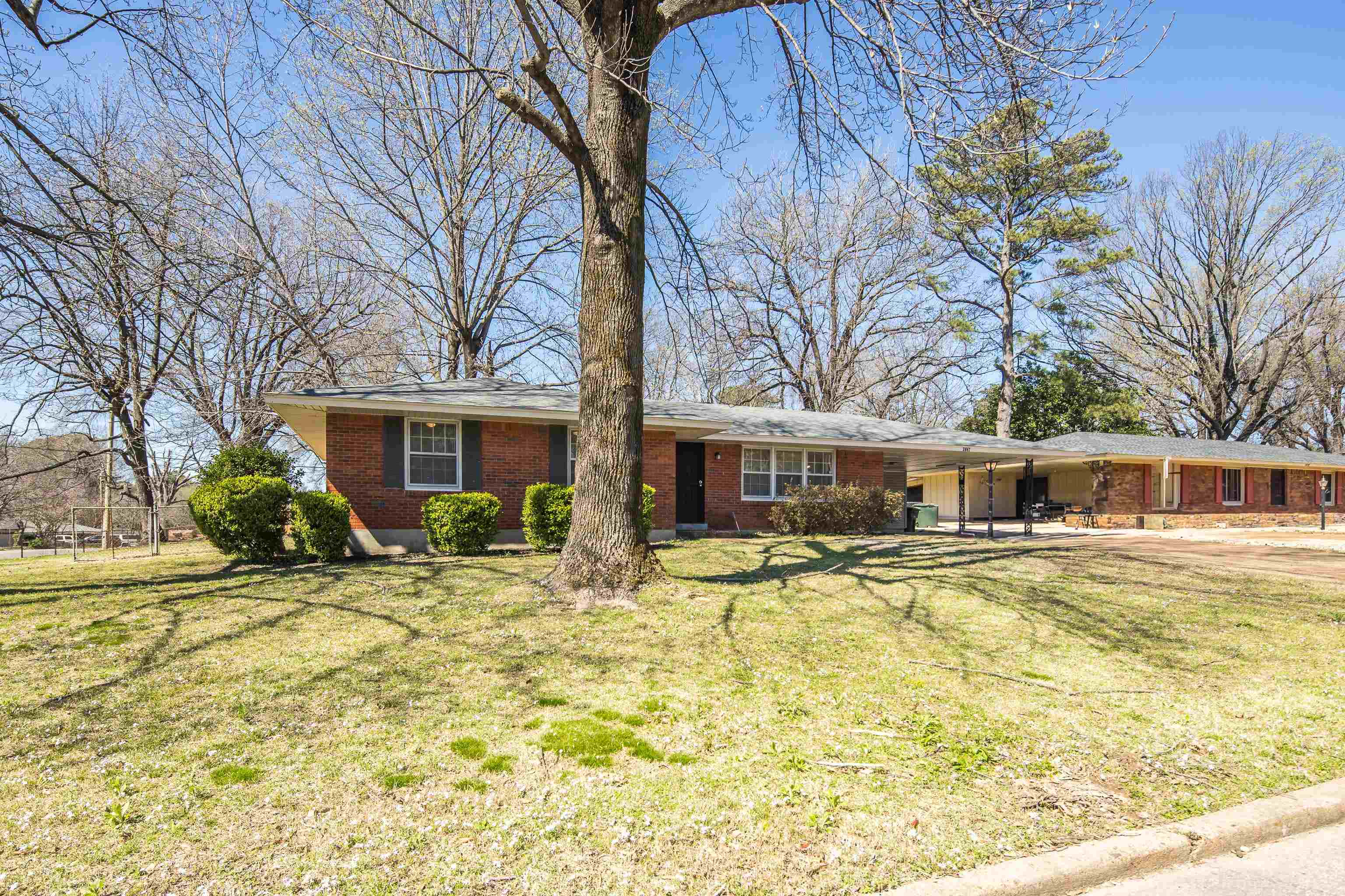 3847 MAULDEN DR