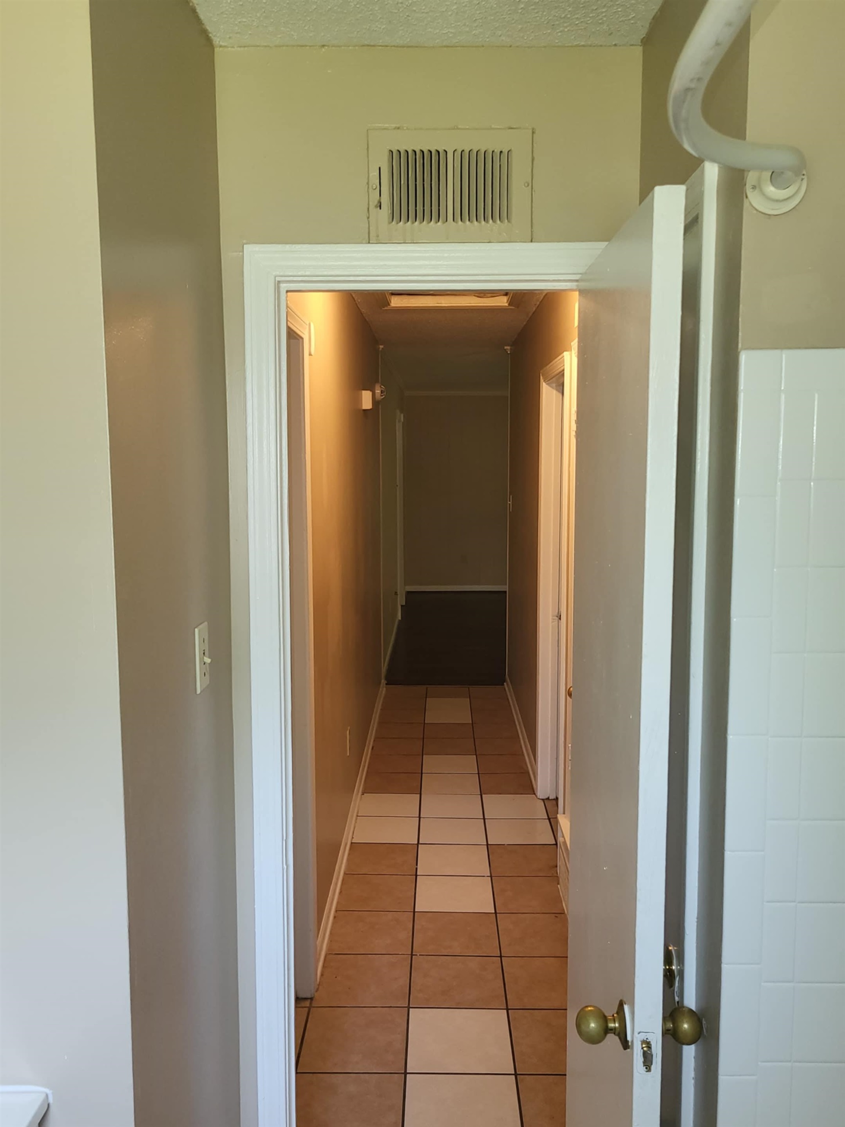 4136 RAINTREE CV