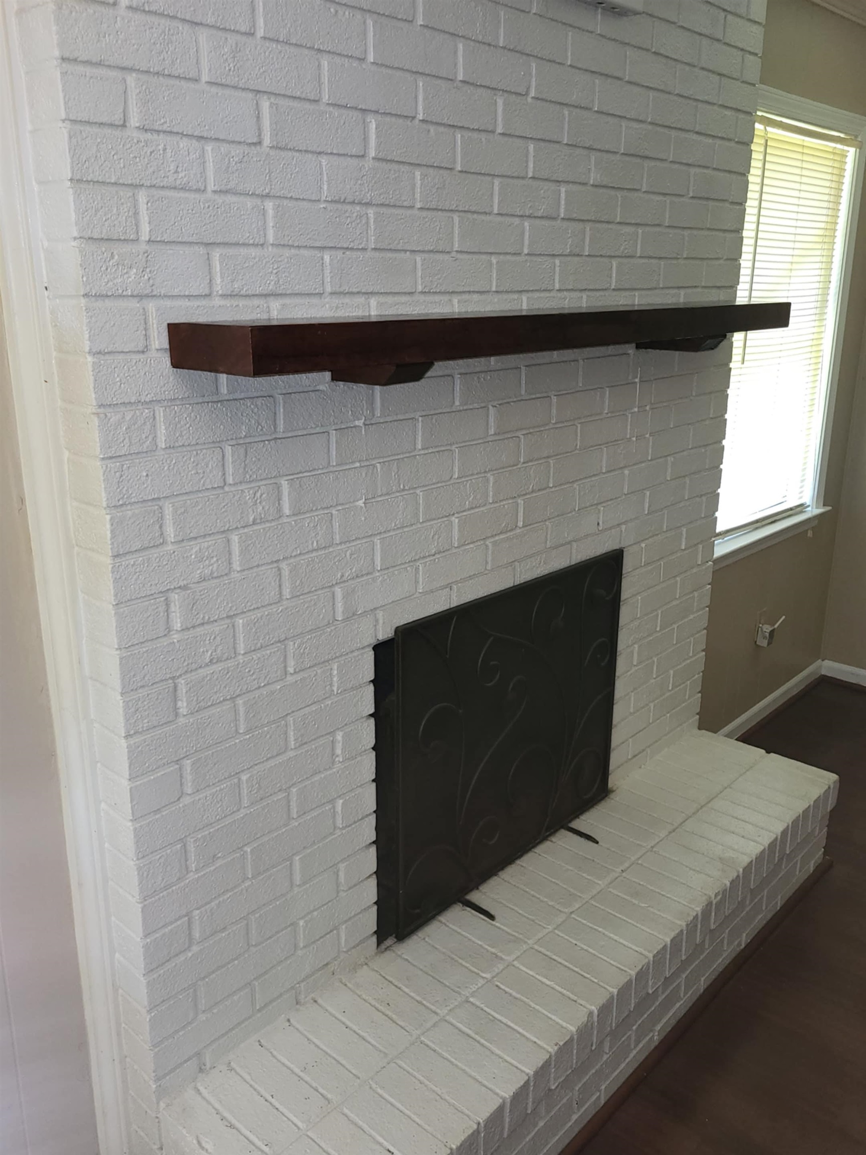 4136 RAINTREE CV