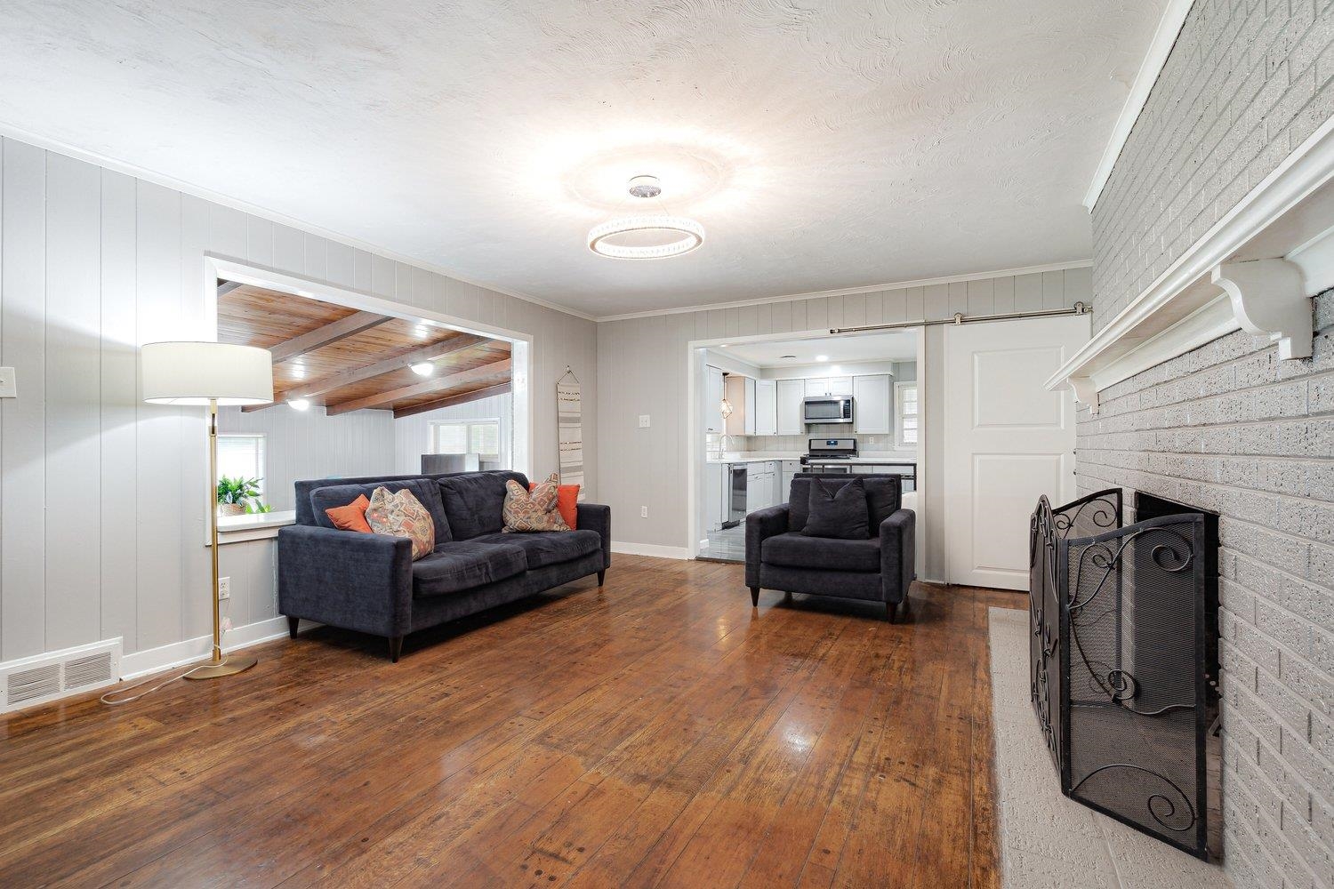 1288 MAYHILL DR