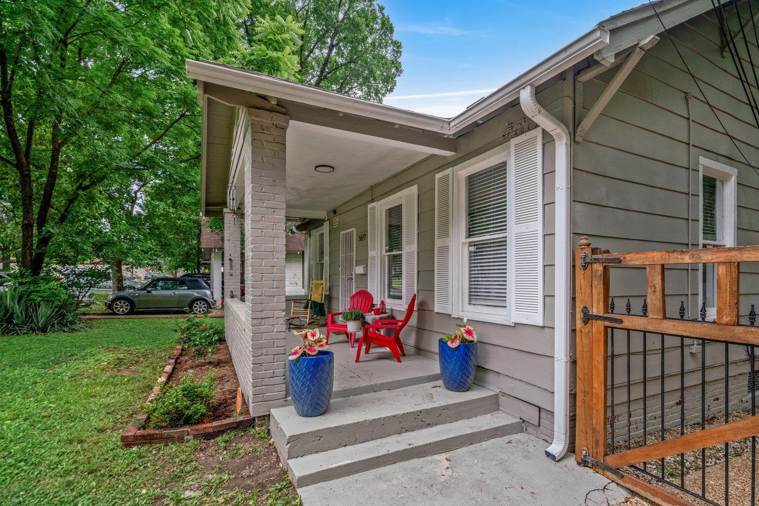 569 LUNDEE PL