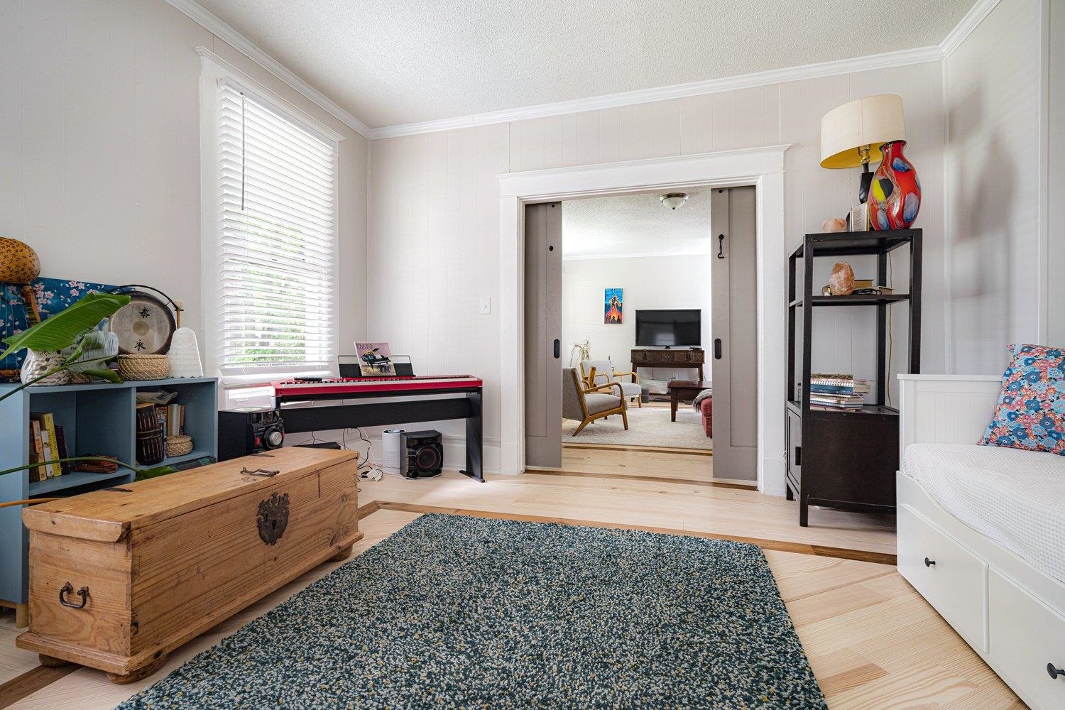 569 LUNDEE PL