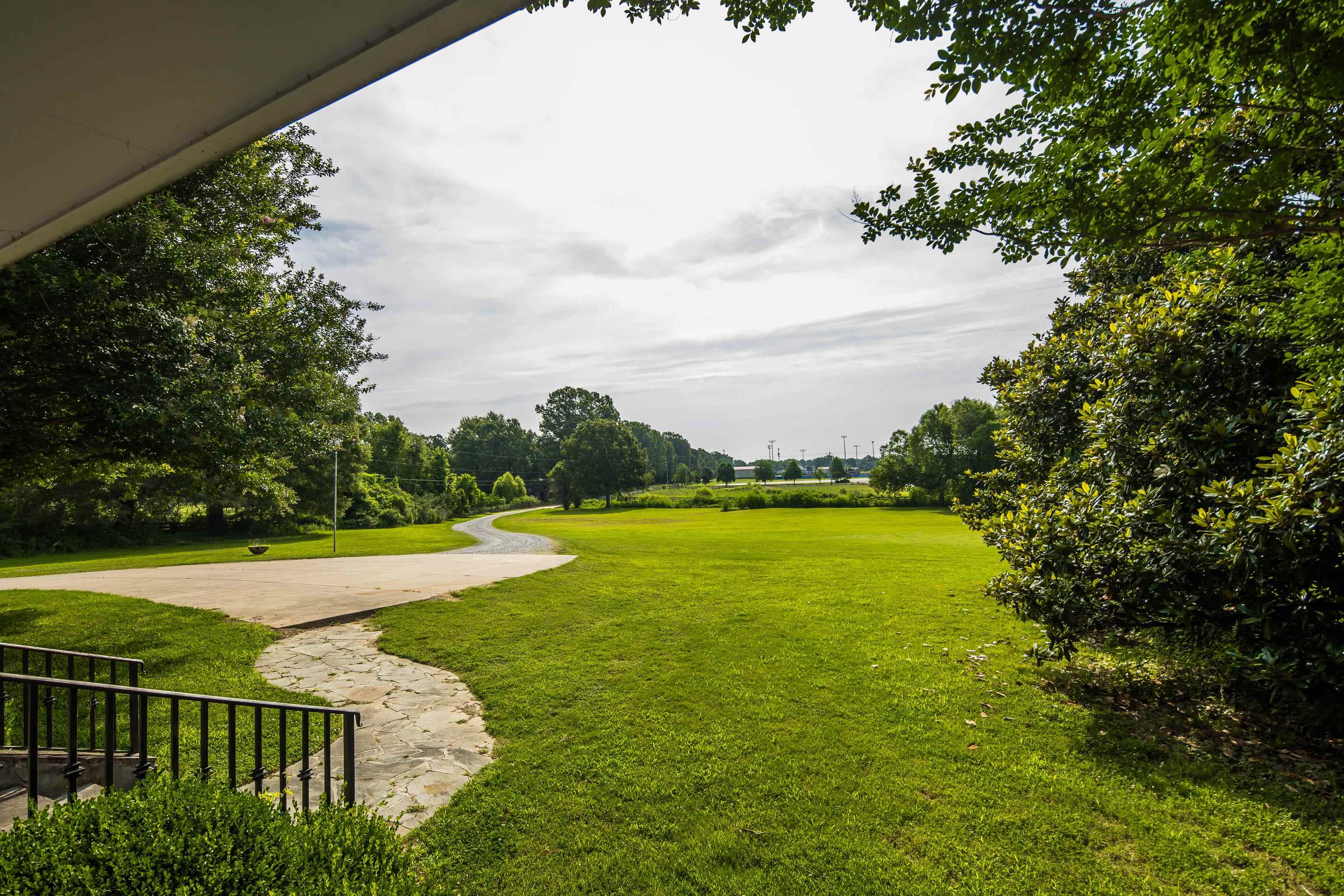 8901 ROSEMARK RD