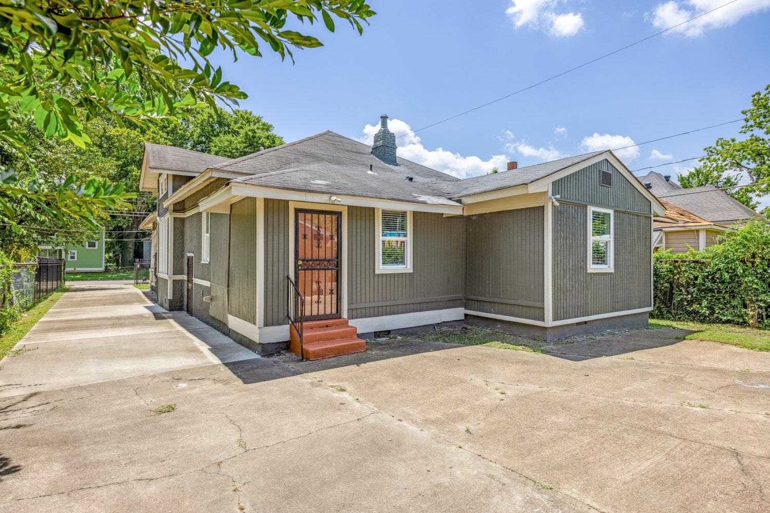 642 BETHEL AVE