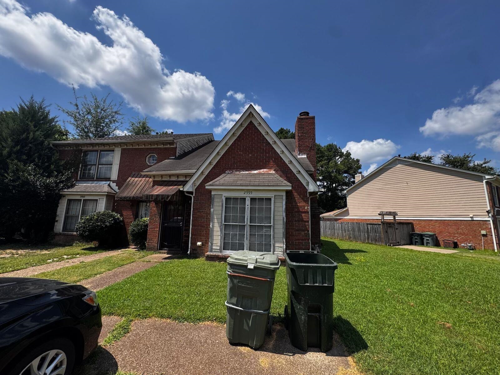 2995 HUNTINGTON TRAIL DR