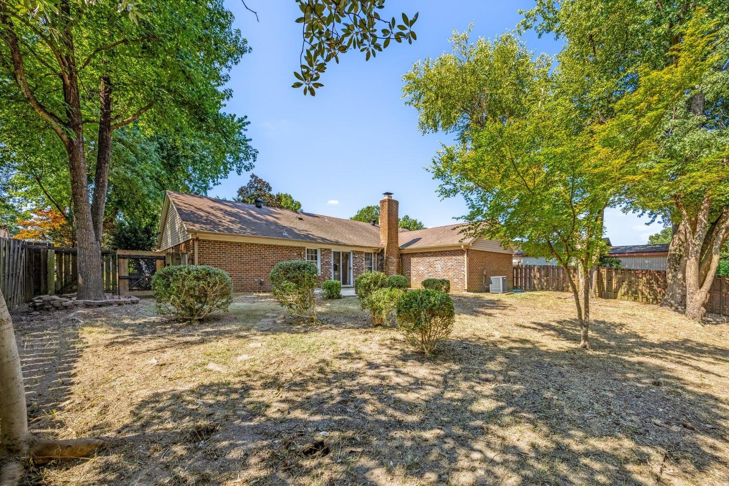 6264 NORTHAMPTON DR