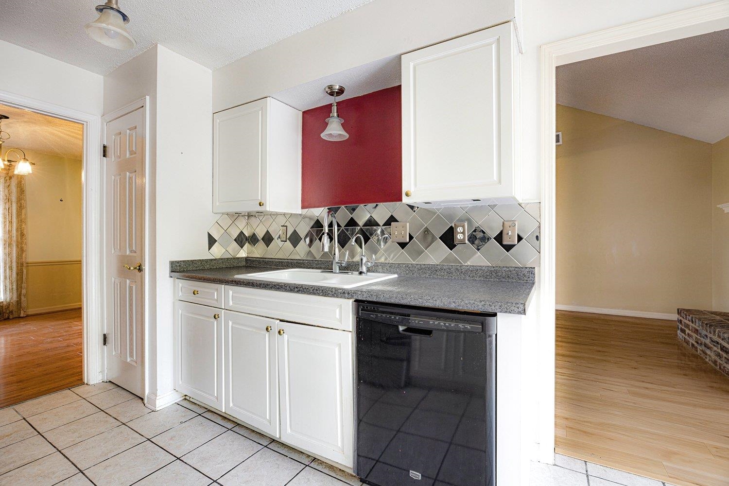 6264 NORTHAMPTON DR