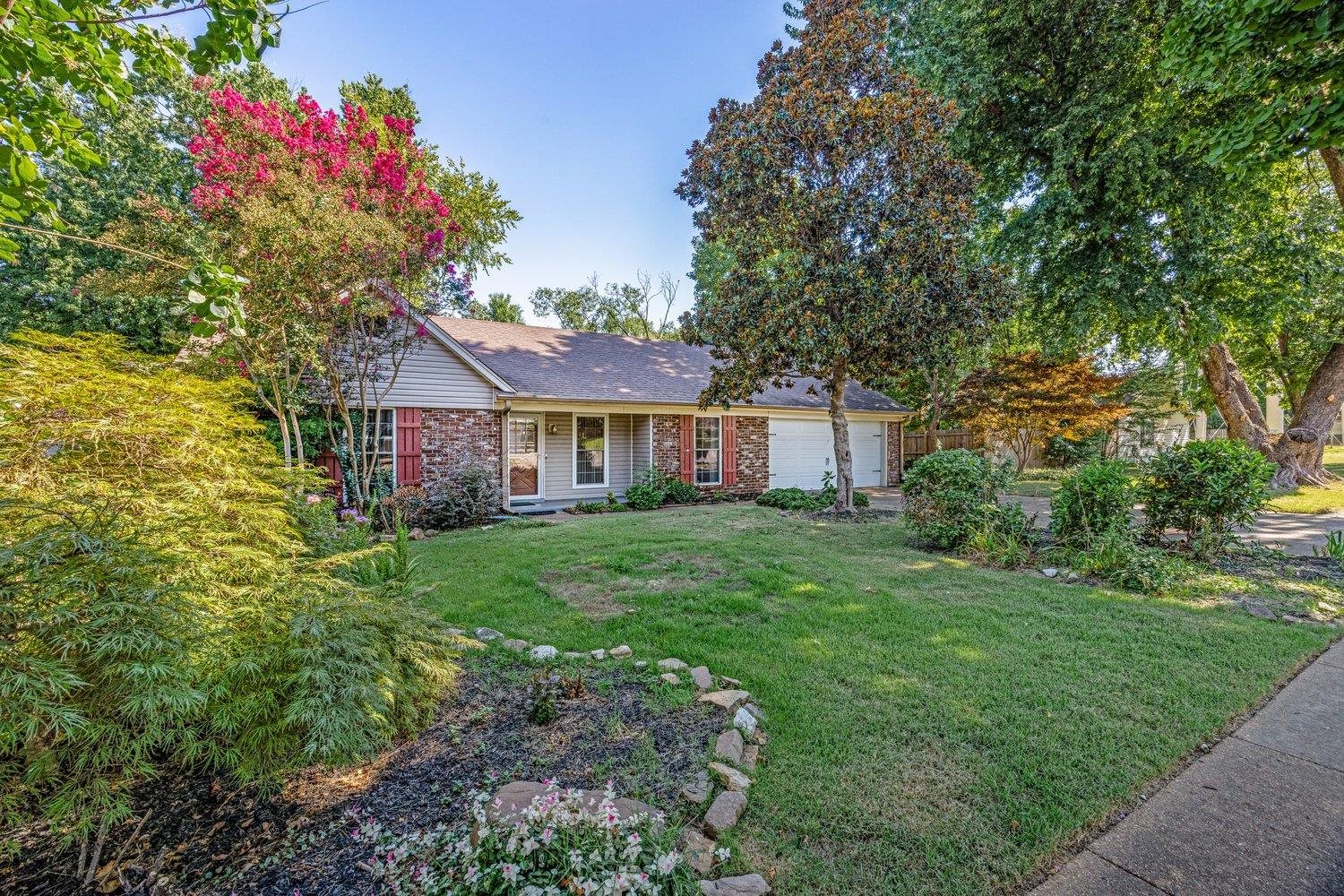 6264 NORTHAMPTON DR