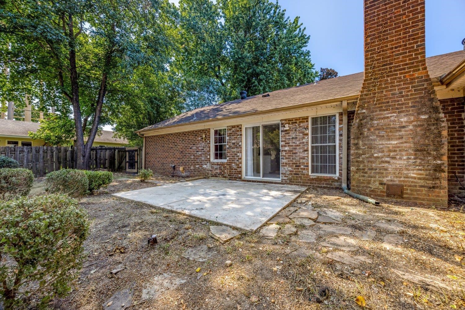 6264 NORTHAMPTON DR