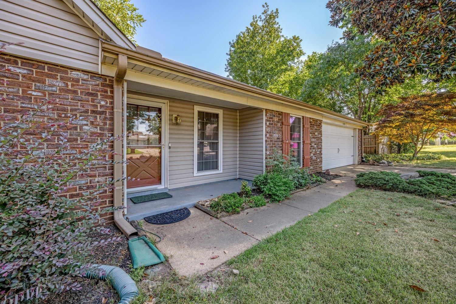 6264 NORTHAMPTON DR