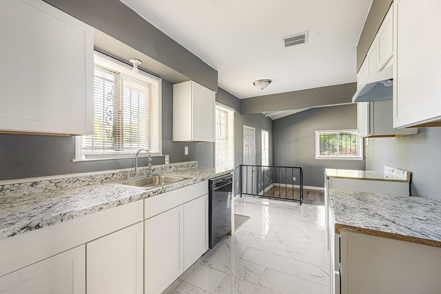 4025 BISHOPS BRIDGE RD