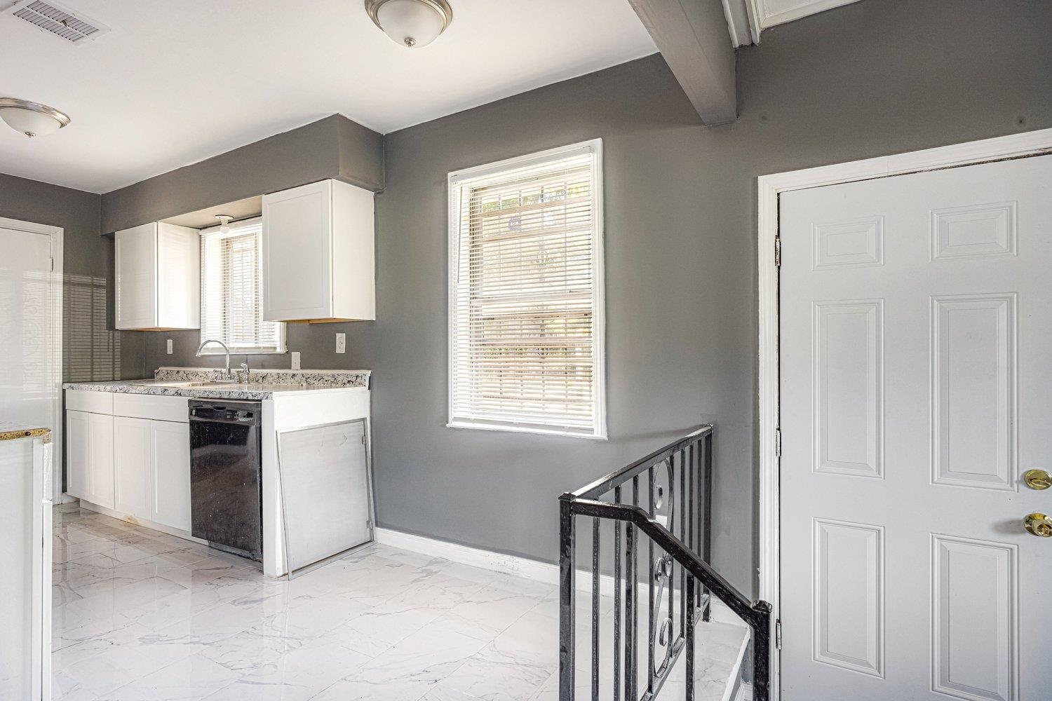 4025 BISHOPS BRIDGE RD