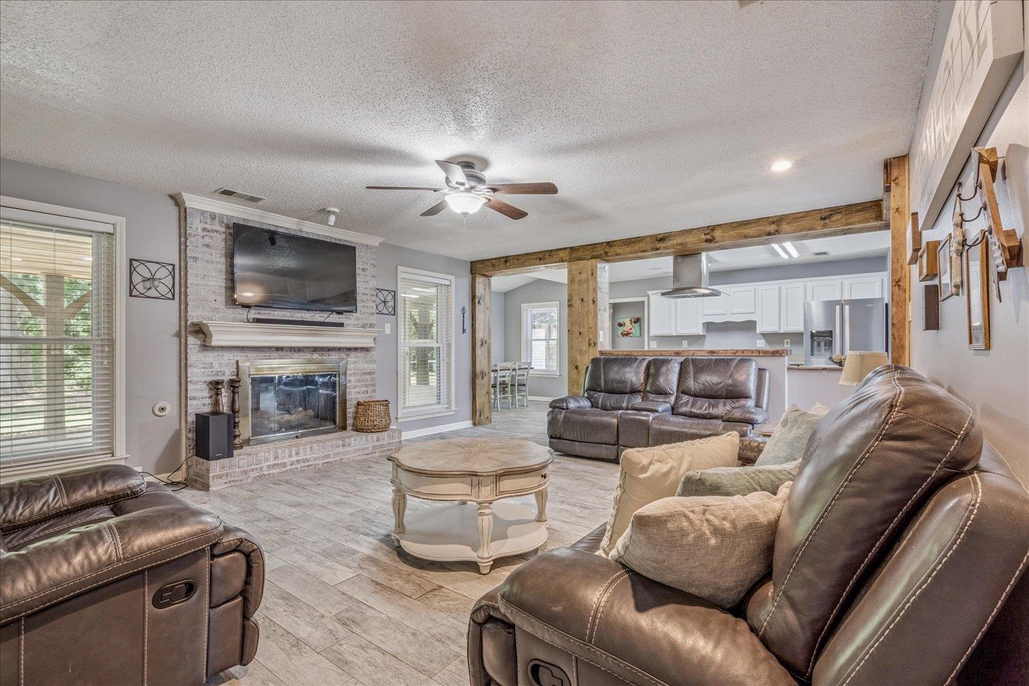 220 SAW MILL RD