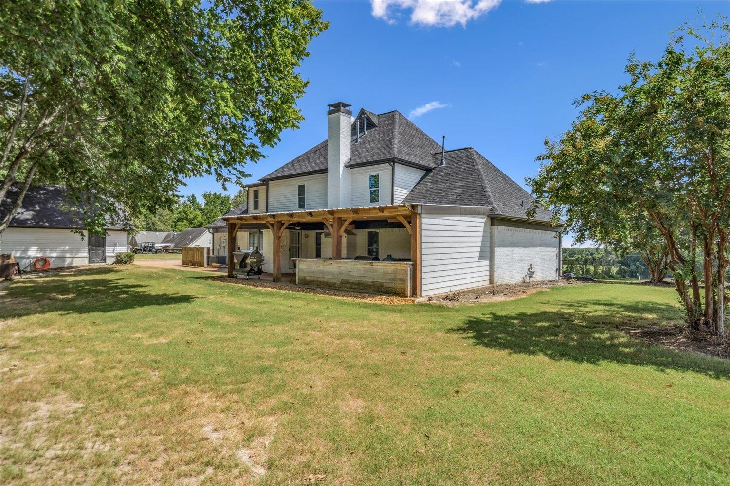 220 SAW MILL RD