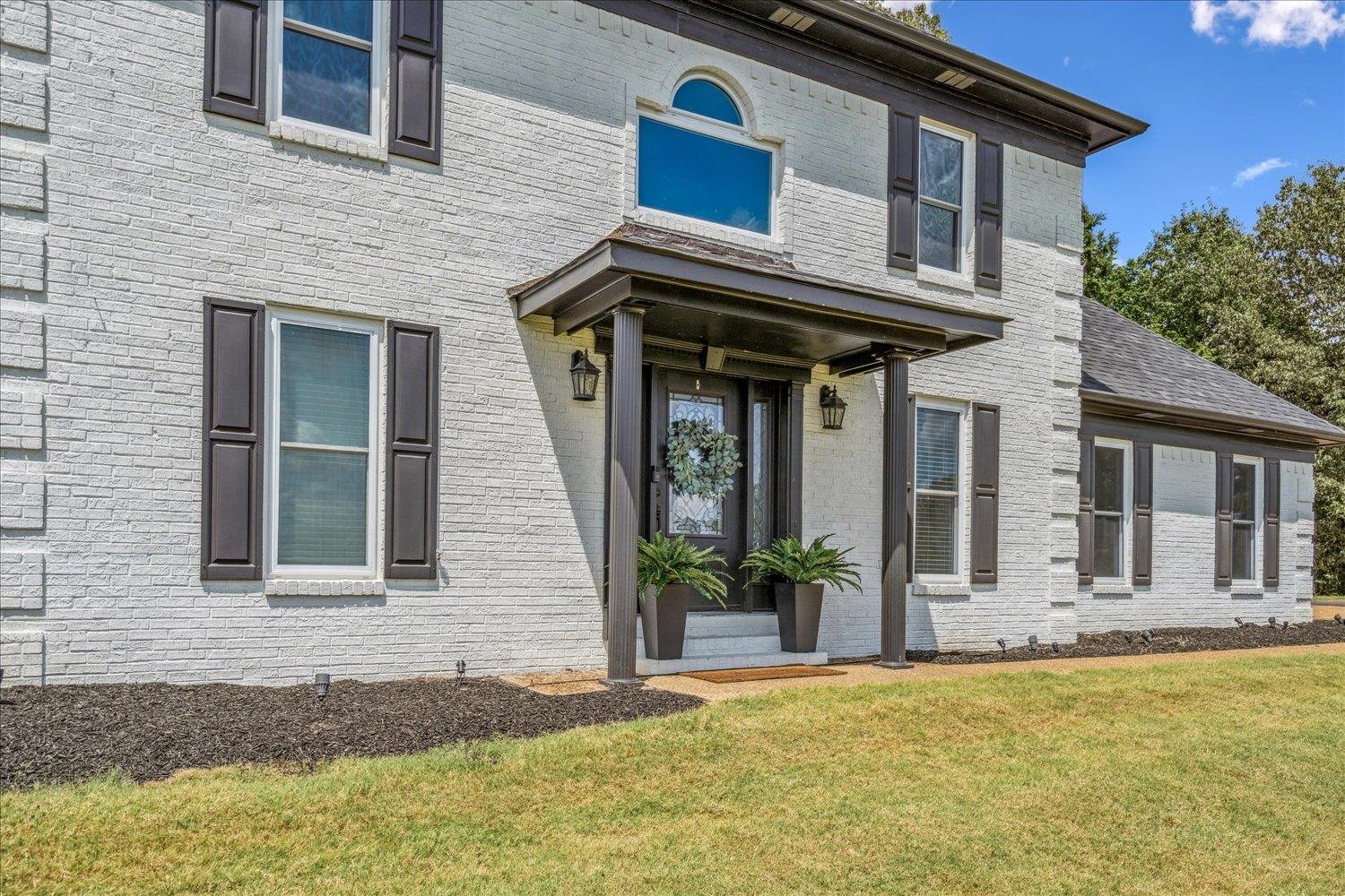220 SAW MILL RD