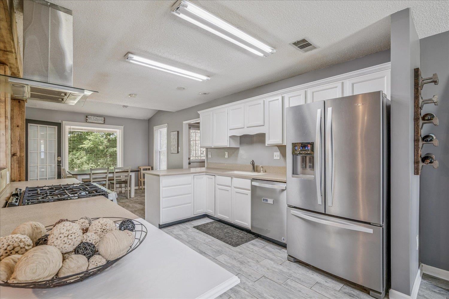 220 SAW MILL RD
