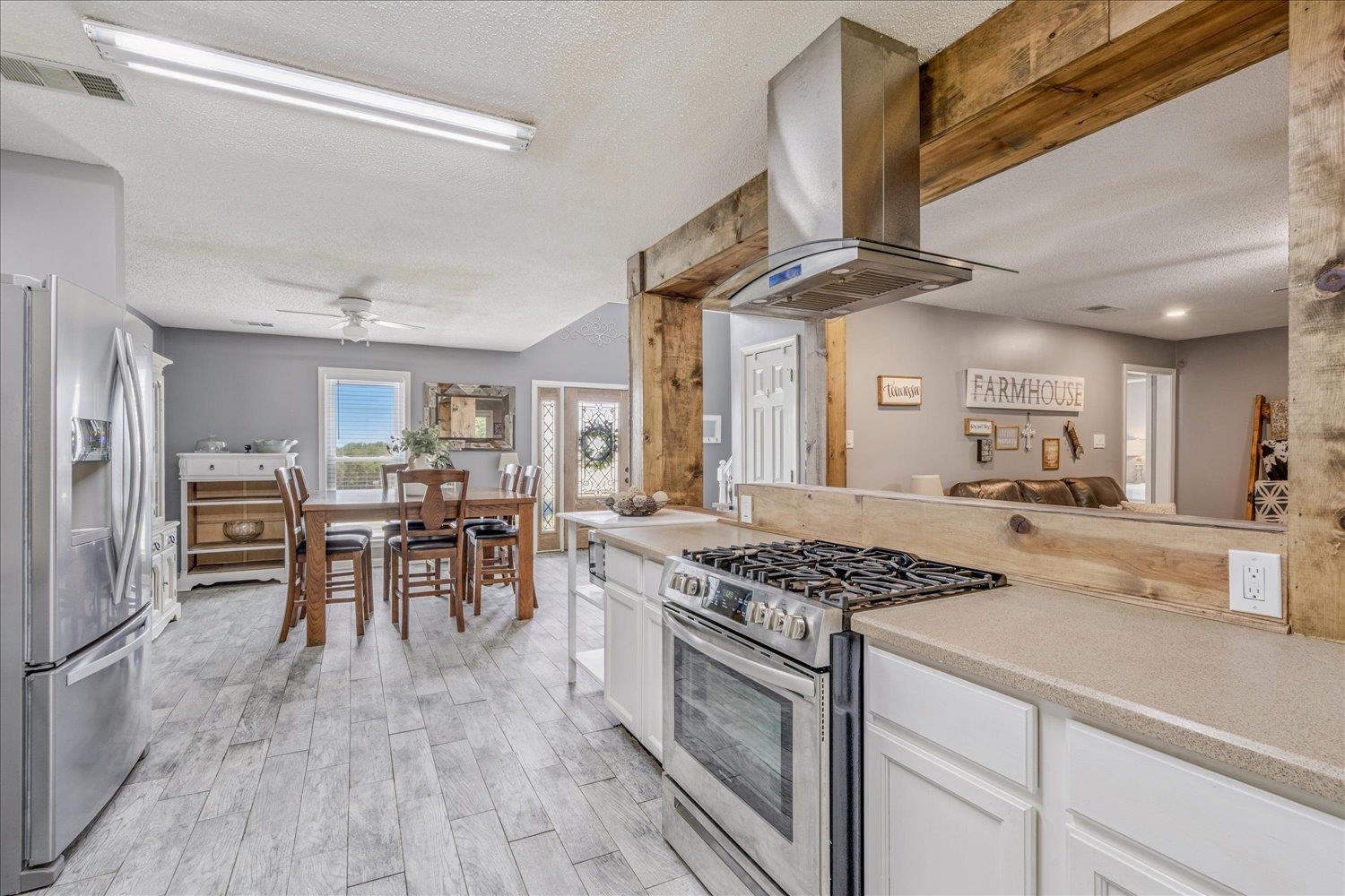 220 SAW MILL RD