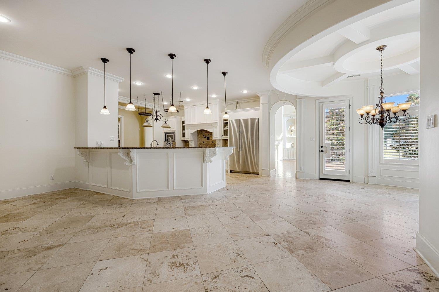 400 BUCKLAND CV