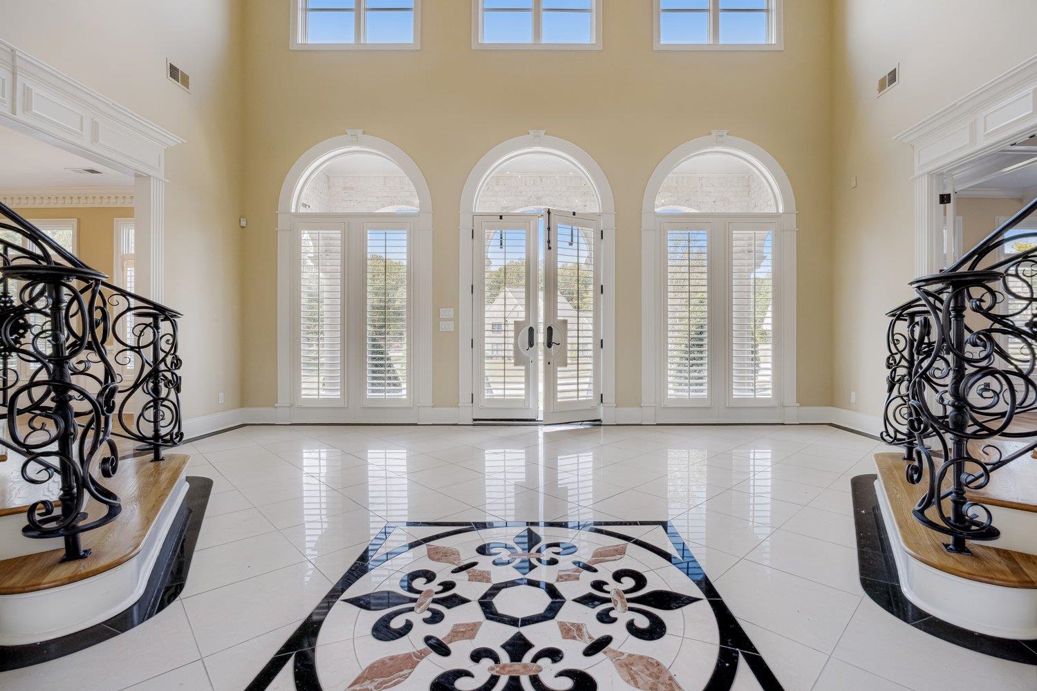 400 BUCKLAND CV