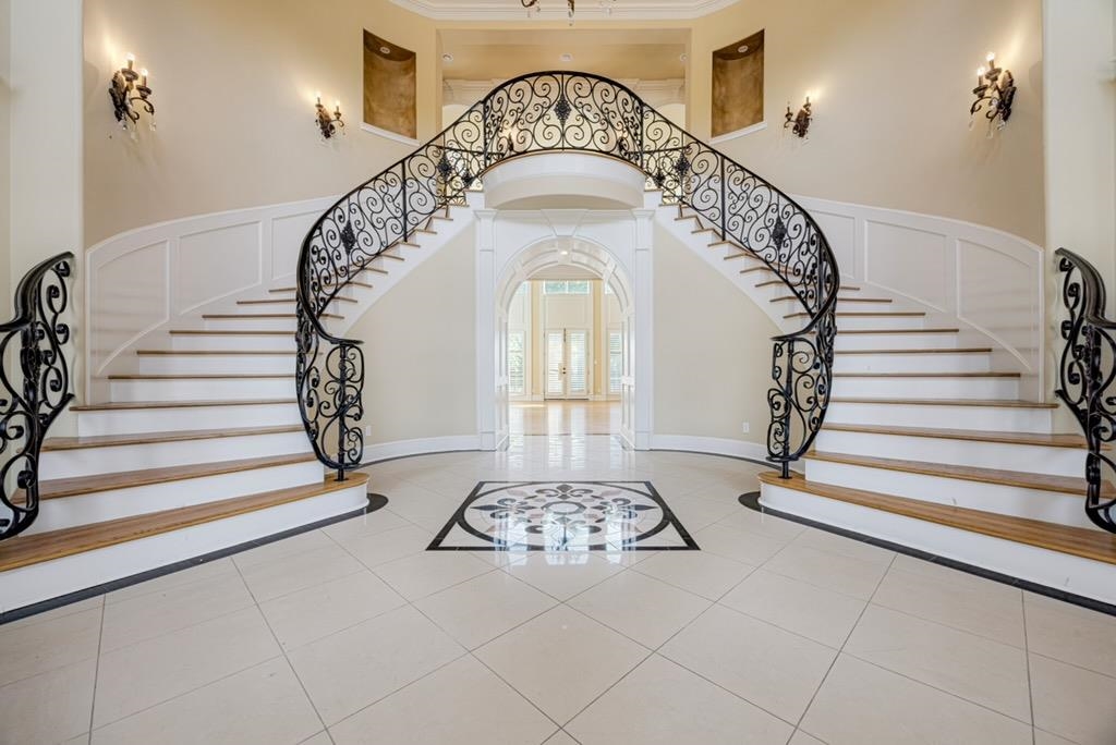 400 BUCKLAND CV