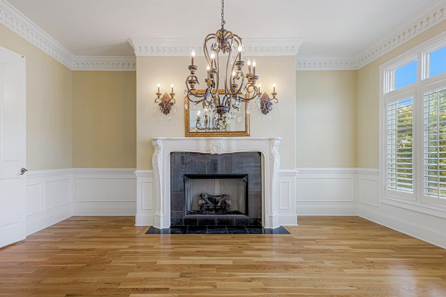 400 BUCKLAND CV