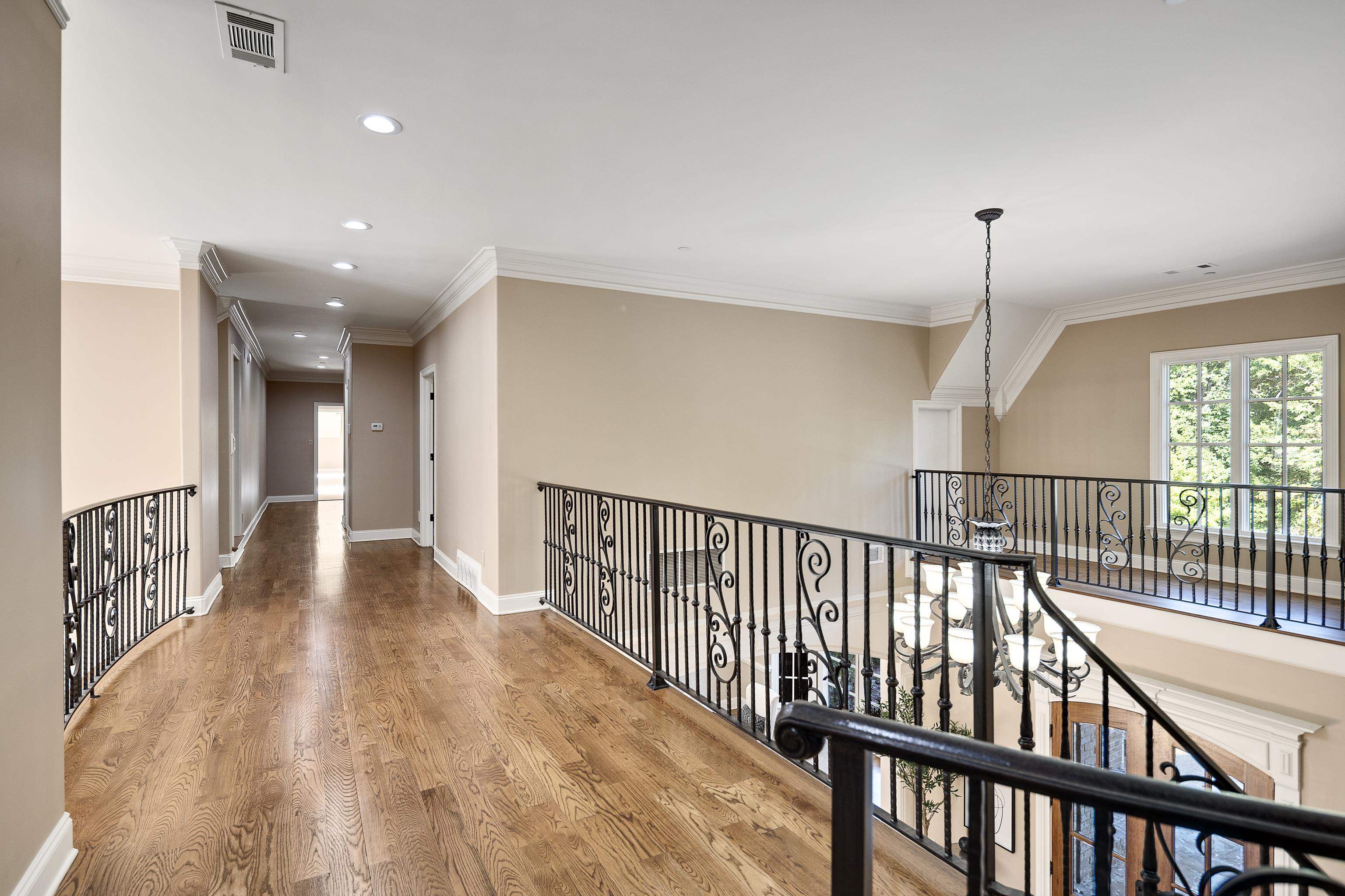 425 BUCKLAND CV